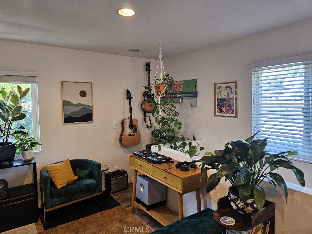 Los Angeles, California, 90019, United States, ,Residential,For Sale,1983742