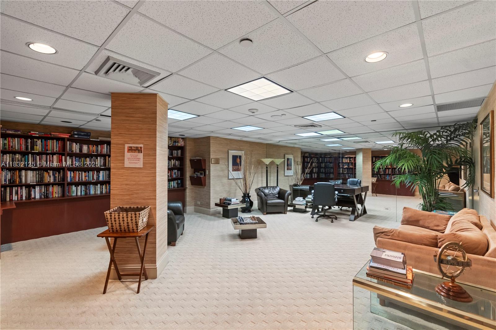 Aventura, Florida, 33180, United States, 2 Bedrooms Bedrooms, ,3 BathroomsBathrooms,Residential,For Sale,1885240