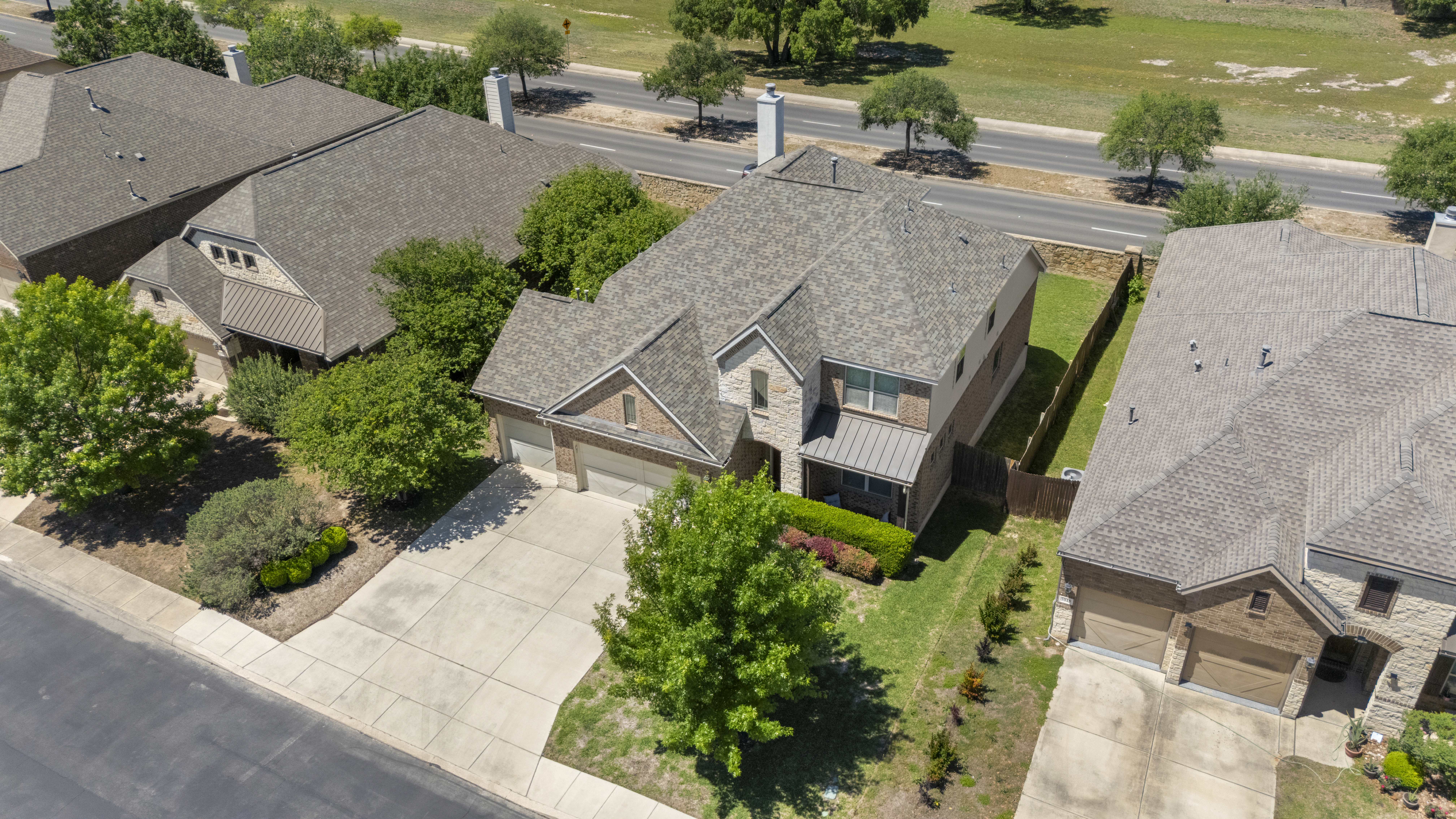  Flexible Living + Game Room in Desirable Northside ISD - 物件實景