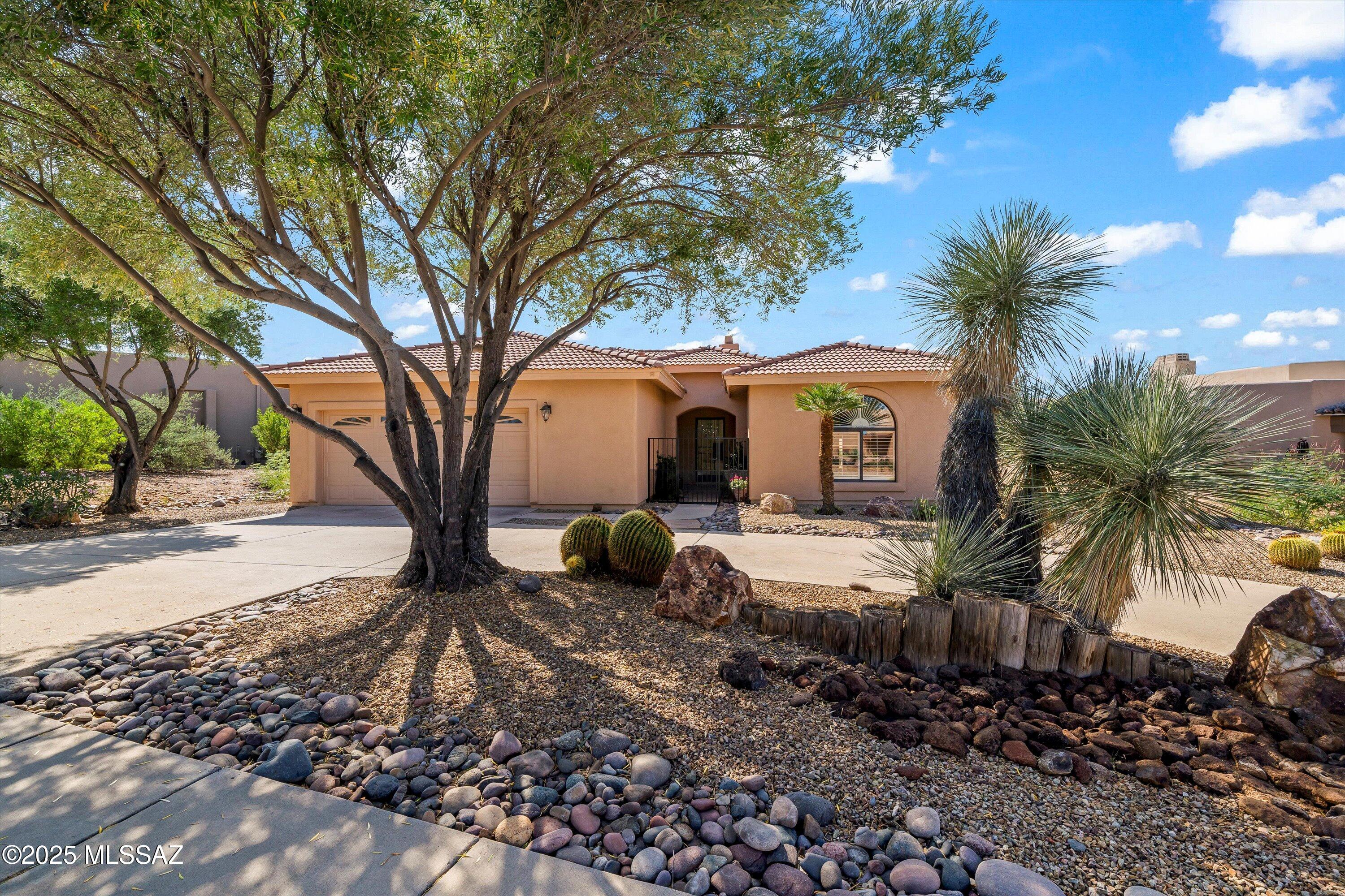 Green Valley, Arizona, 85614, United States, 2 Bedrooms Bedrooms, ,3 BathroomsBathrooms,Residential,For Sale,1971265
