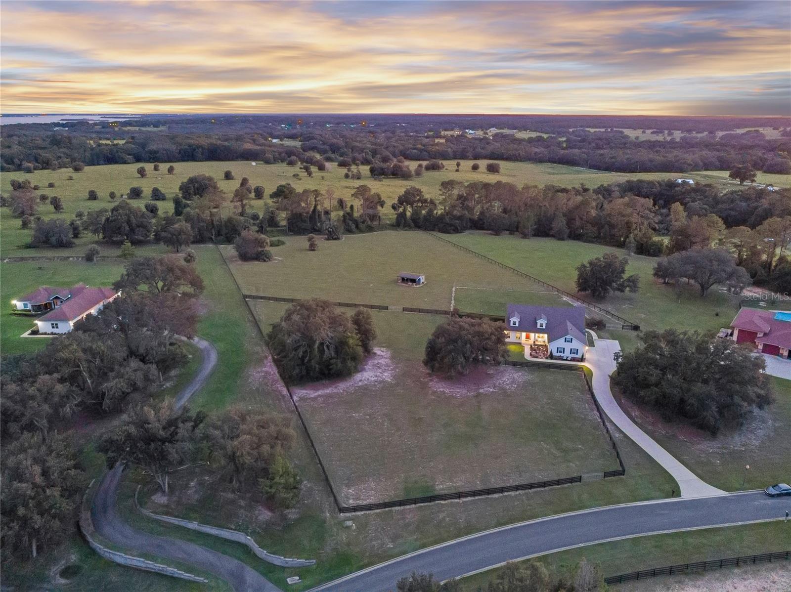 WEIRSDALE, Florida, 32195, United States, 5 Bedrooms Bedrooms, ,3 BathroomsBathrooms,Residential,For Sale,1979385