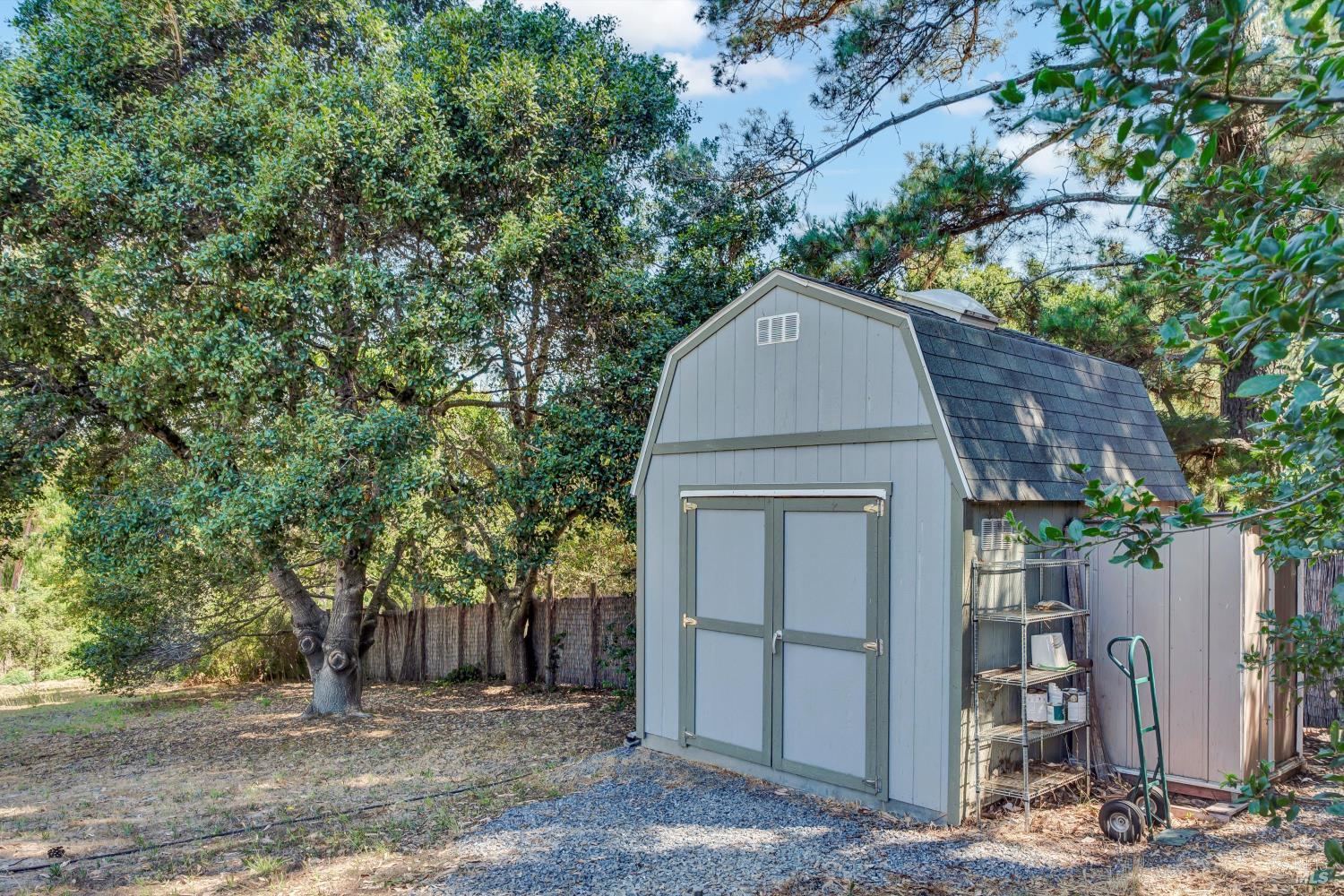 Sebastopol, California, 95472, United States, 2 Bedrooms Bedrooms, ,2 BathroomsBathrooms,Residential,For Sale,1913141