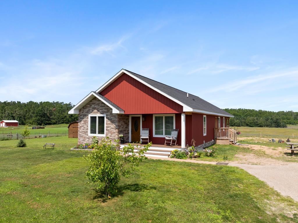 Alanson, Michigan, 49706, United States, 3 Bedrooms Bedrooms, ,3 BathroomsBathrooms,Residential,For Sale,1907039