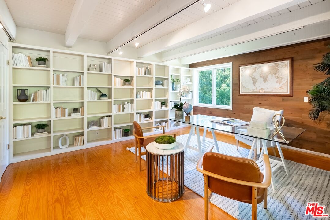 Topanga, California, 90290, United States, 4 Bedrooms Bedrooms, ,5 BathroomsBathrooms,Residential,For Sale,1796839
