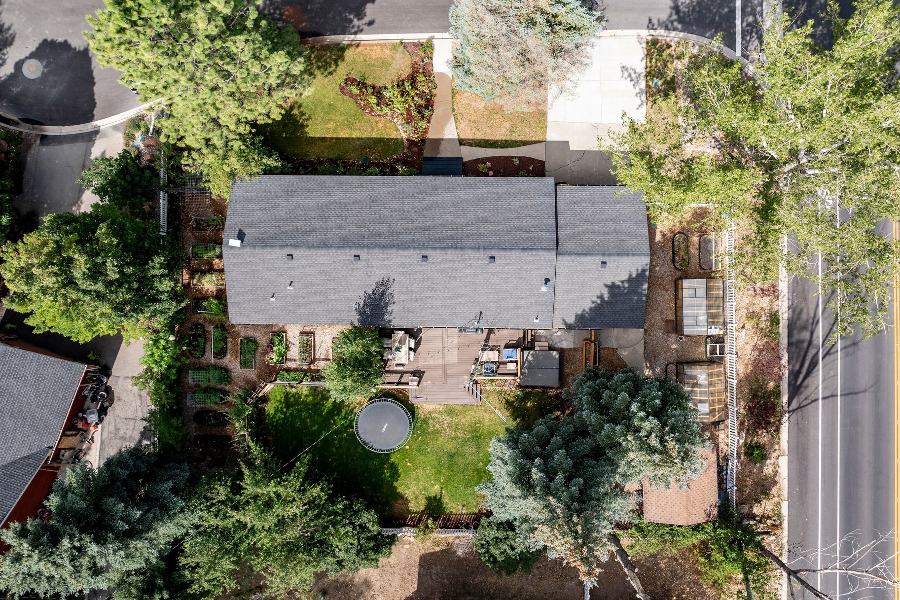  Charming Single Level Garden Home with Mountain Views - 物件實景