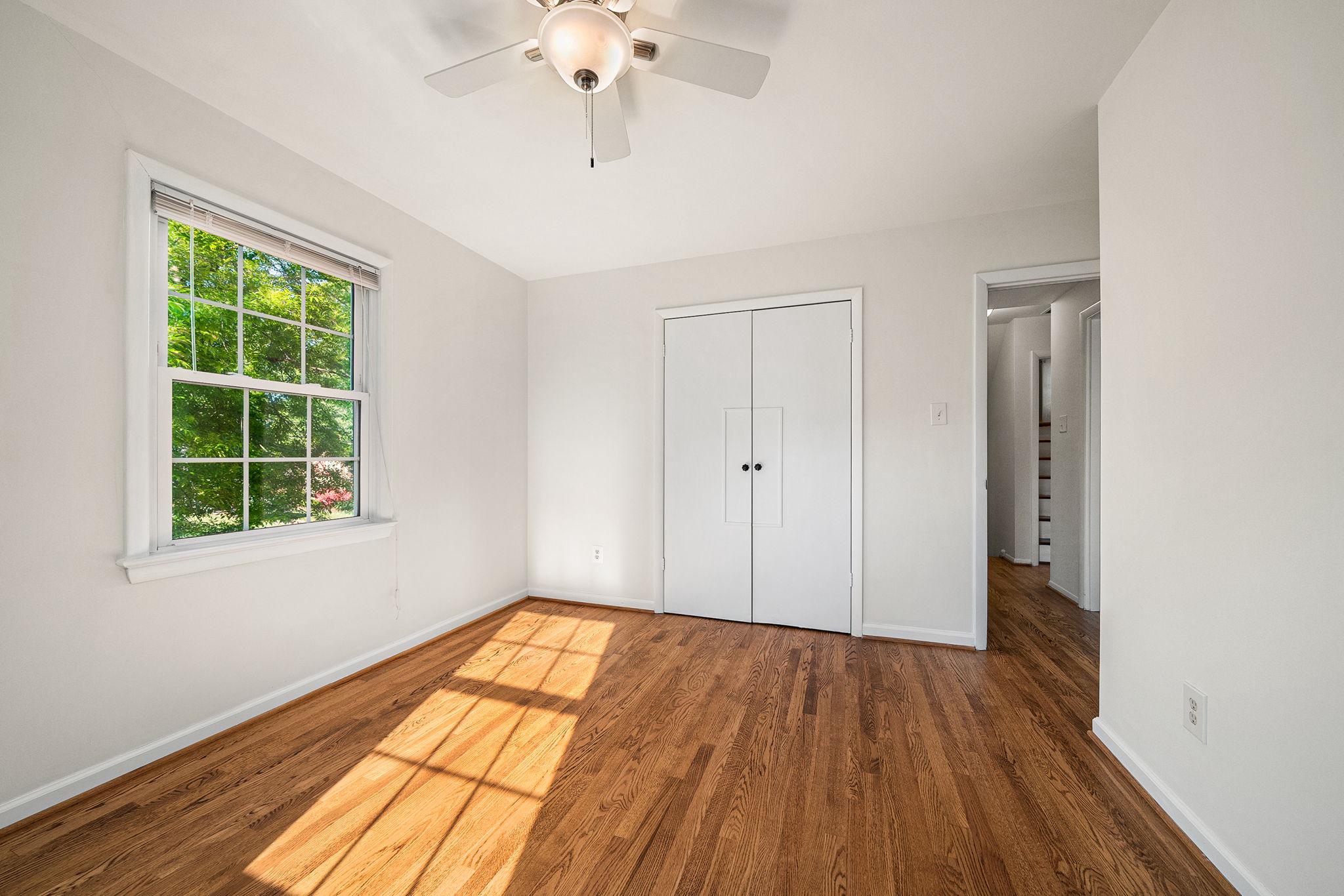  914 Waynewood Boulevard, Alexandria, VA, 22308 - 物件實景