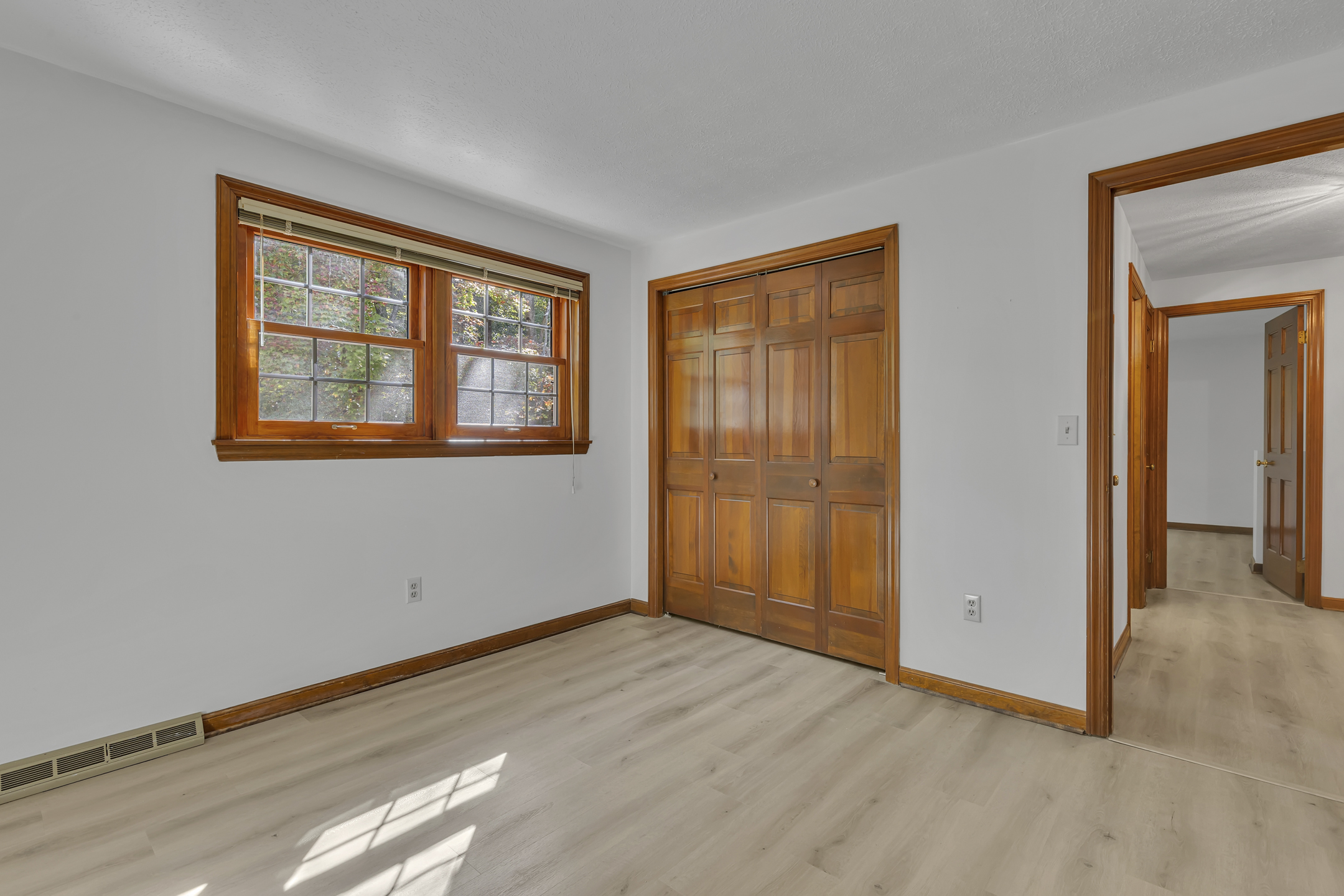  1593 Oak Leaf Lane, Pittsburgh, PA 15237 - 物件實景
