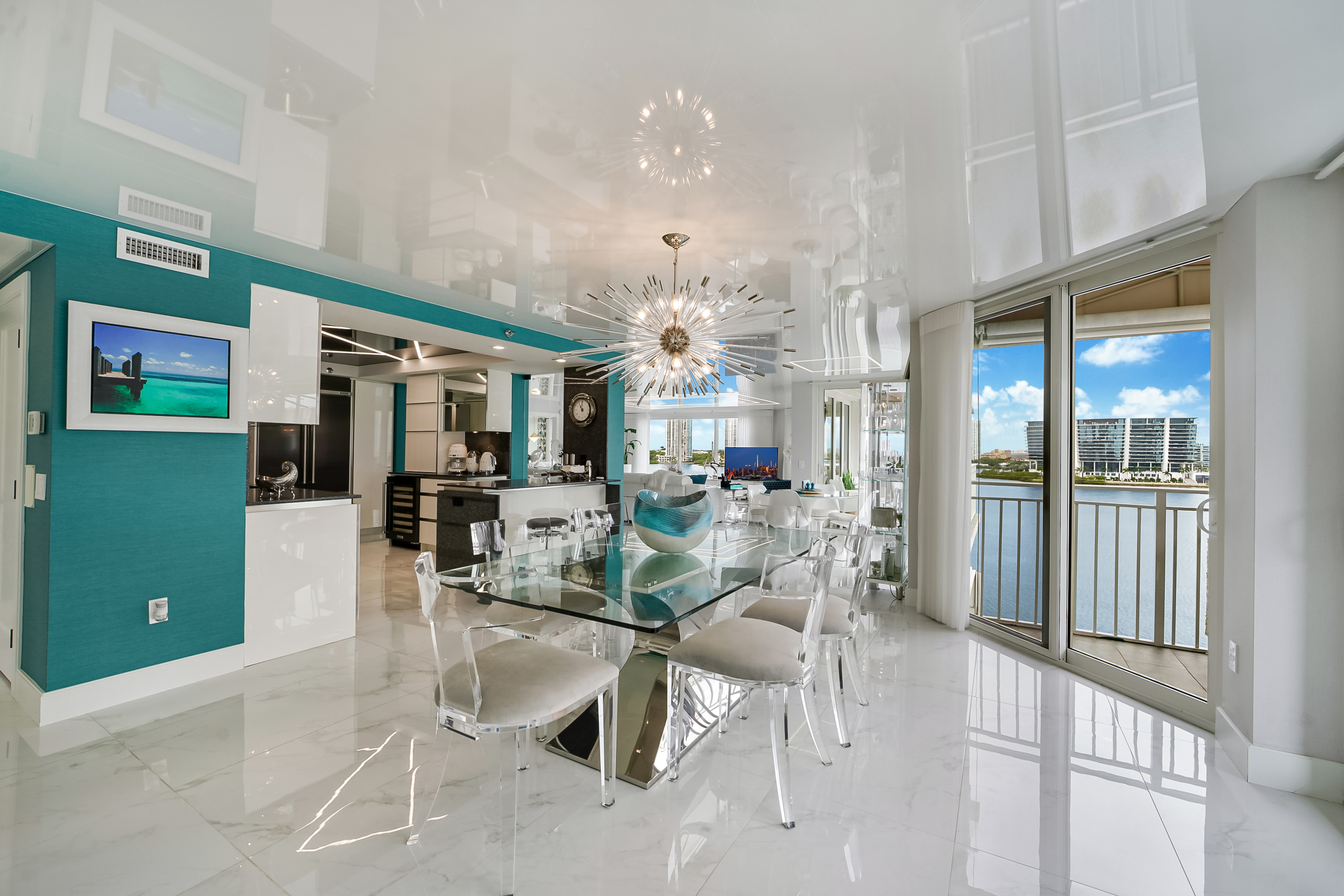  18000 N Bay Rd, Sunny Isles Beach, FL, 33160 - 物件實景