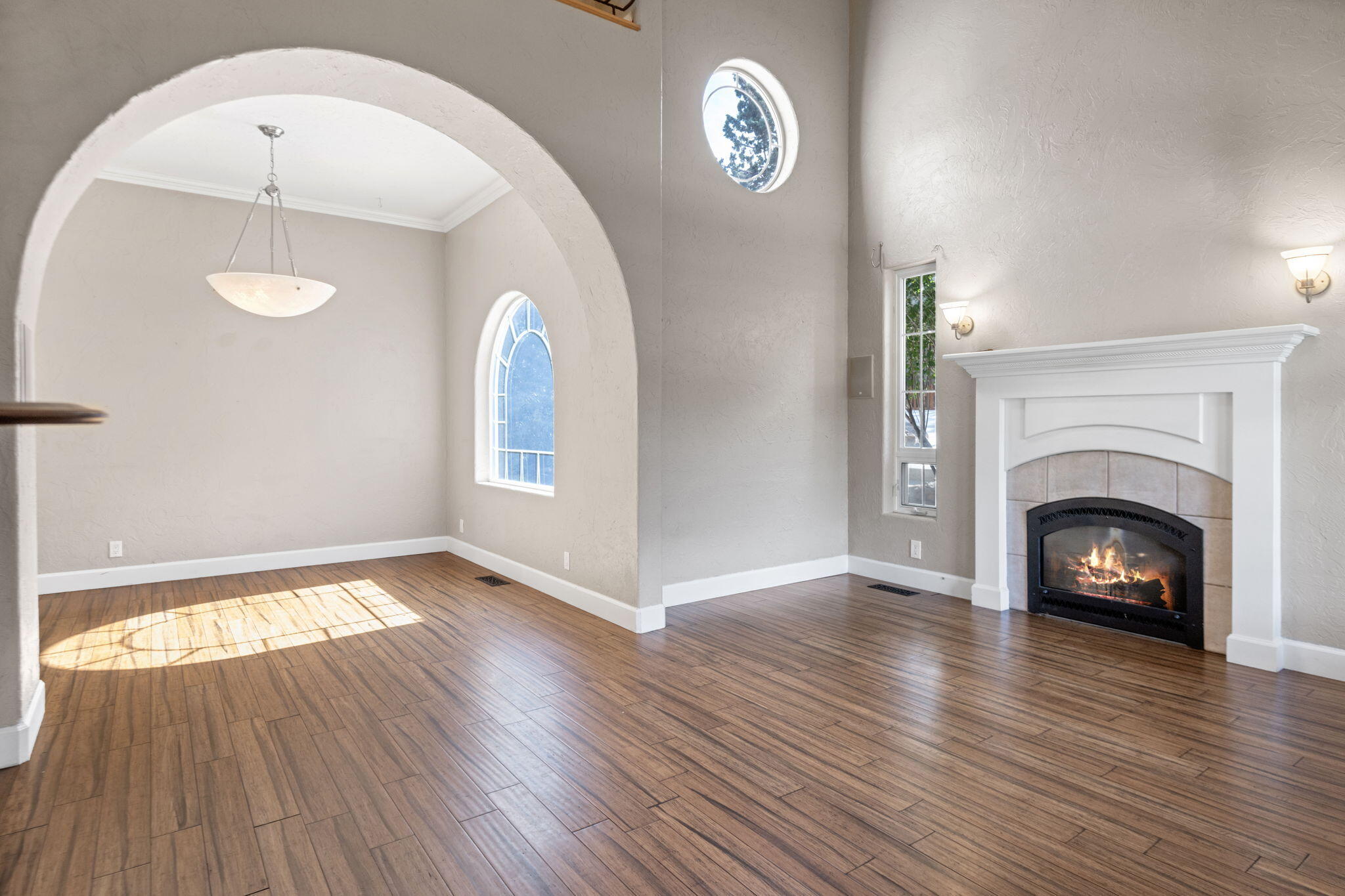 Bend, Oregon, 97701, United States, 3 Bedrooms Bedrooms, ,3 BathroomsBathrooms,Residential,For Sale,1898955