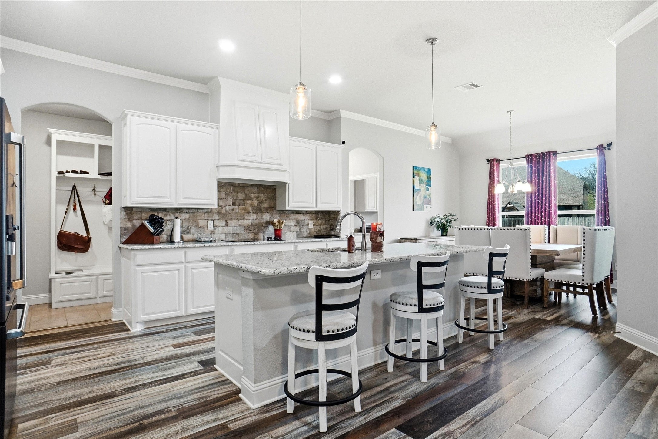 Willow Park, Texas, 76087, United States, 4 Bedrooms Bedrooms, ,4 BathroomsBathrooms,Residential,For Sale,2048202