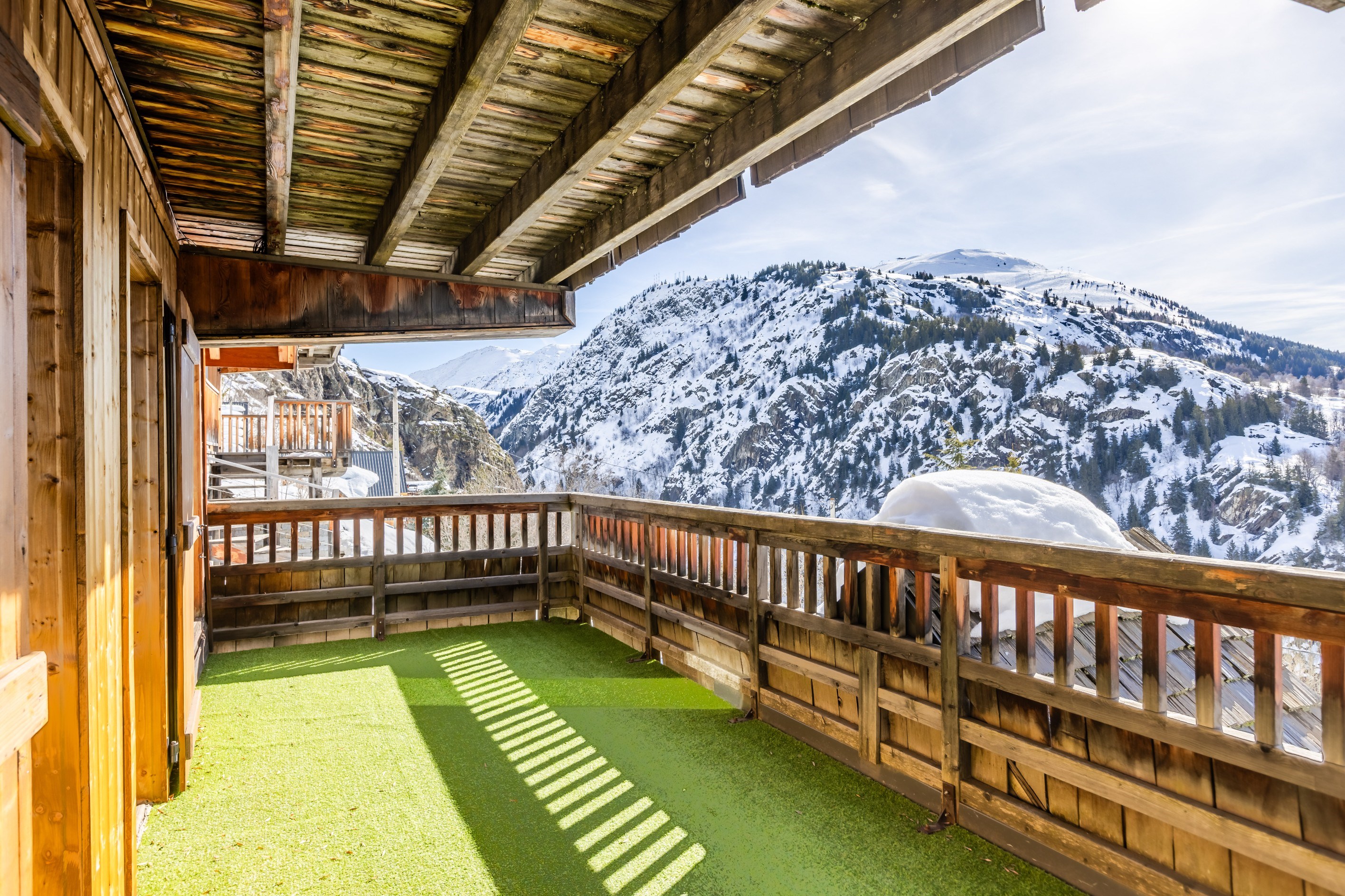  Chalet Maronne - Close to the slopes of Alpe d
