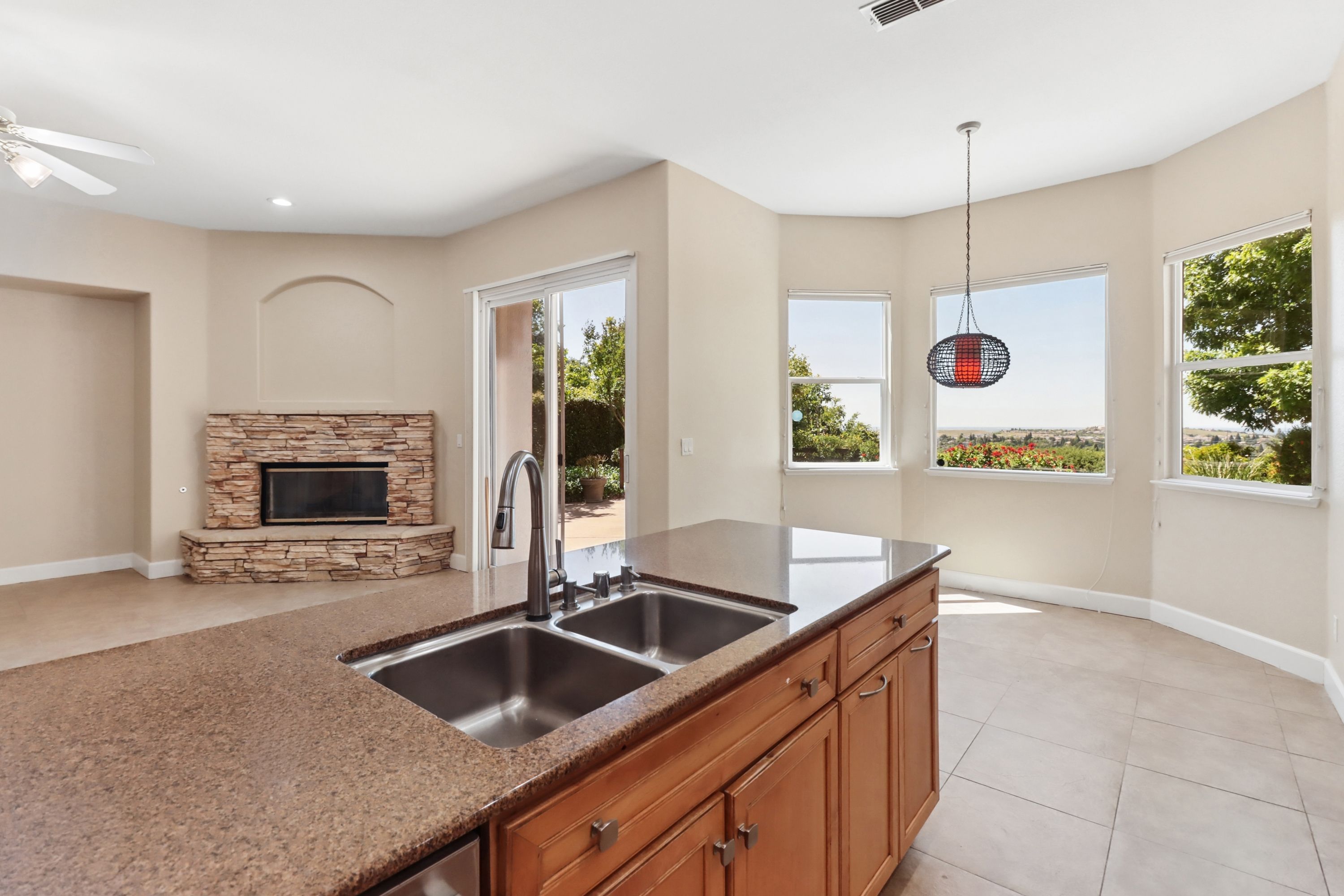  1294 Souza Drive, El Dorado Hills, CA 95762 - 物件實景