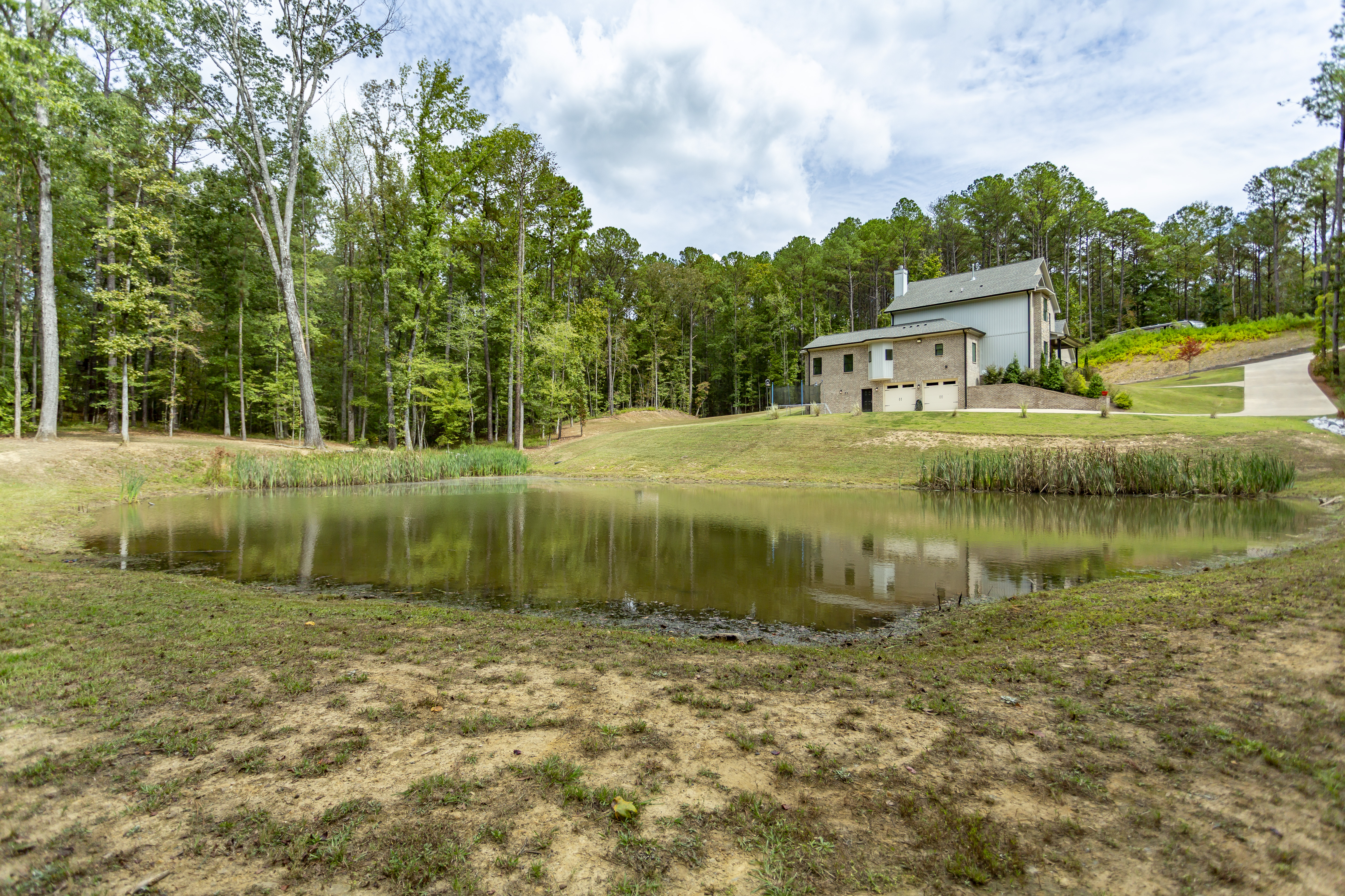 Helena, Alabama, 35080, United States, 5 Bedrooms Bedrooms, ,5 BathroomsBathrooms,Residential,For Sale,1979427