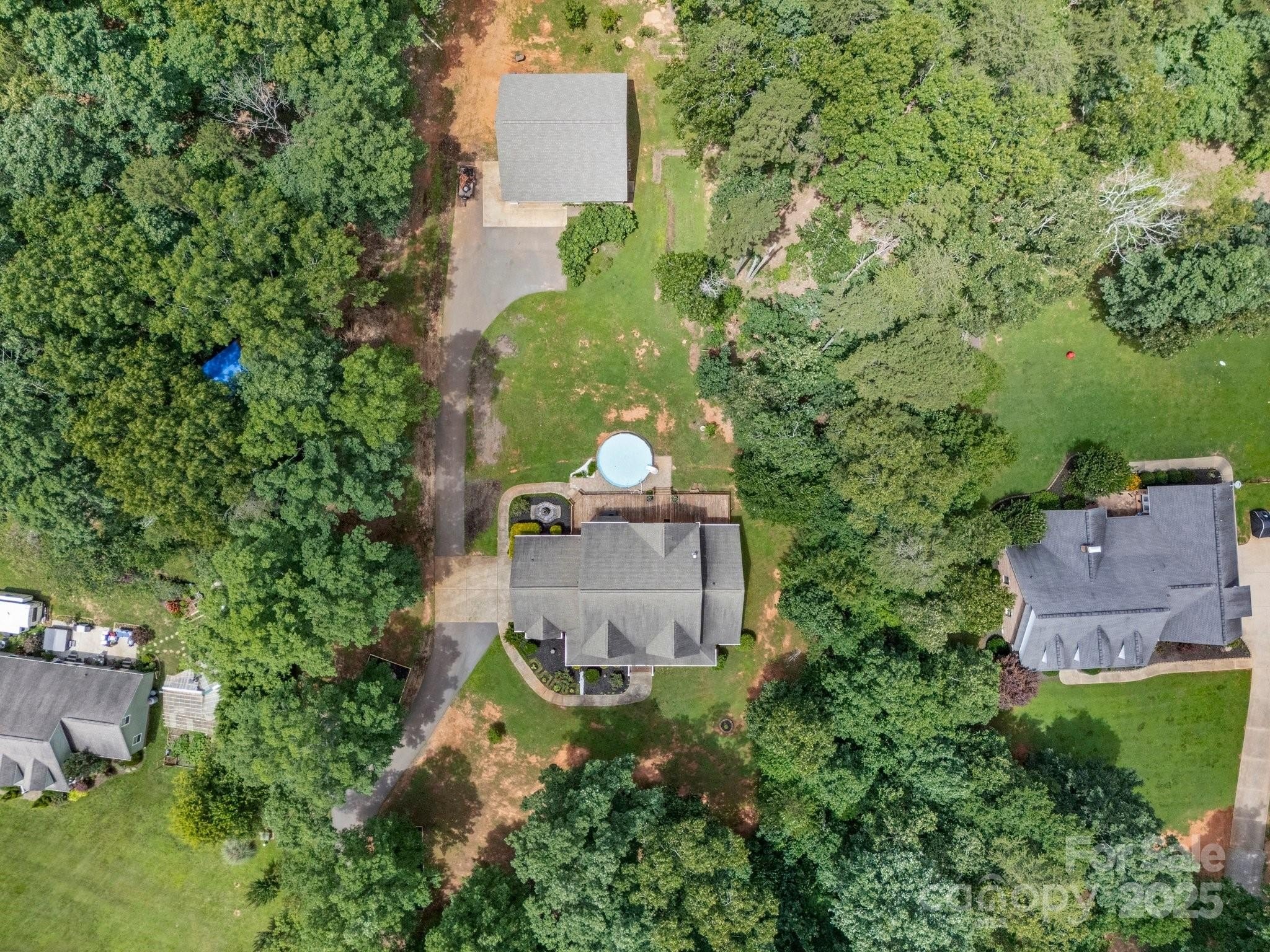 Lincolnton, North Carolina, 28092, United States, 4 Bedrooms Bedrooms, ,4 BathroomsBathrooms,Residential,For Sale,1864704