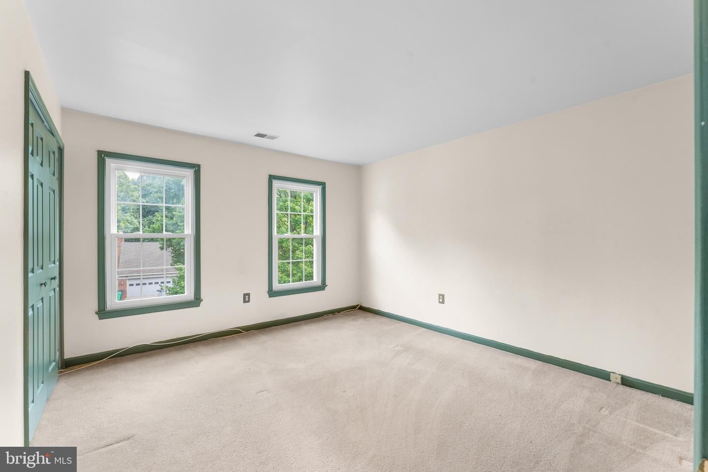 BOWIE, Maryland, 20720, United States, 4 Bedrooms Bedrooms, ,4 BathroomsBathrooms,Residential,For Sale,1897173