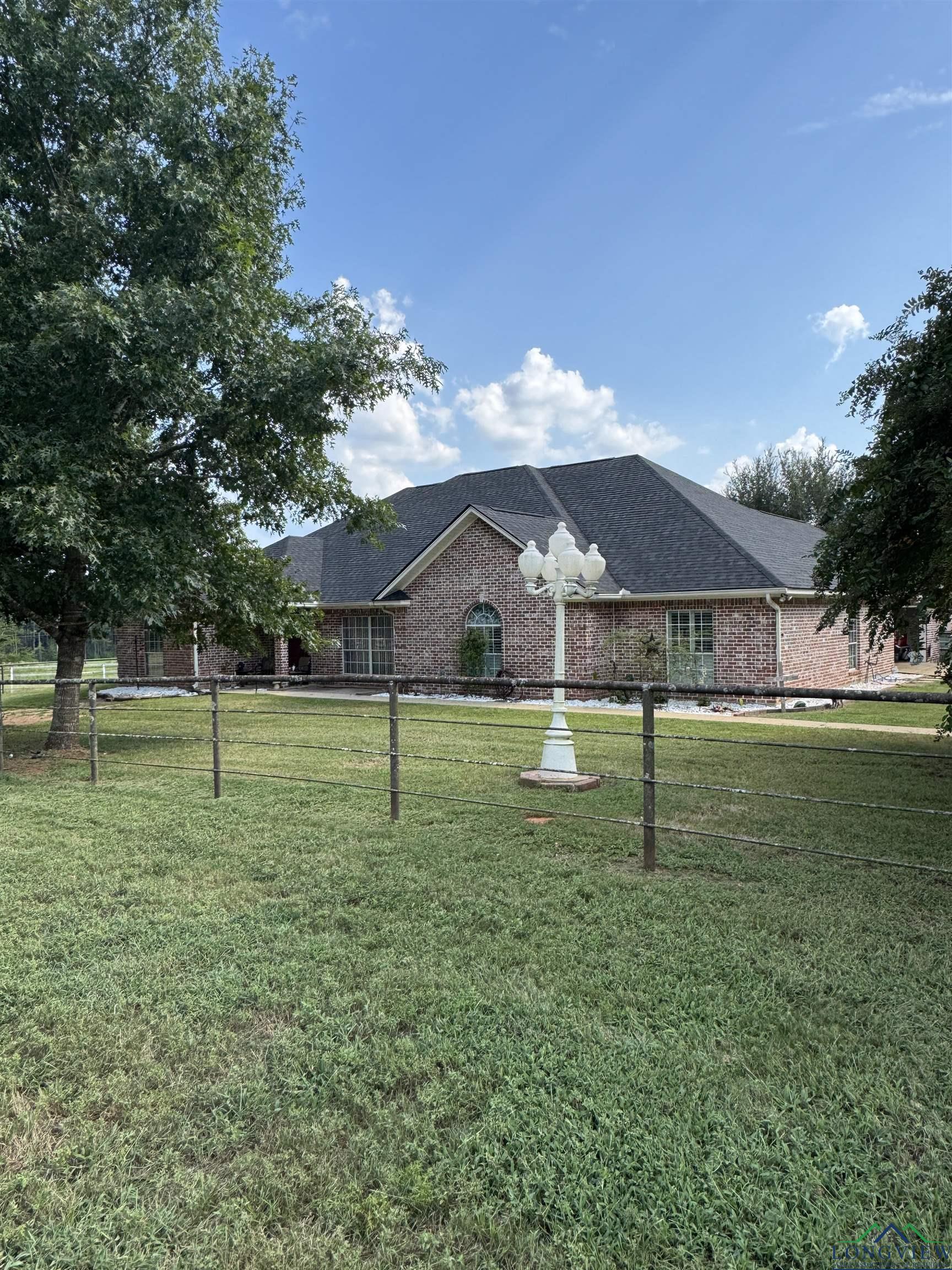 Nacogdoches, Texas, 75964, United States, 4 Bedrooms Bedrooms, ,4 BathroomsBathrooms,Residential,For Sale,1708652