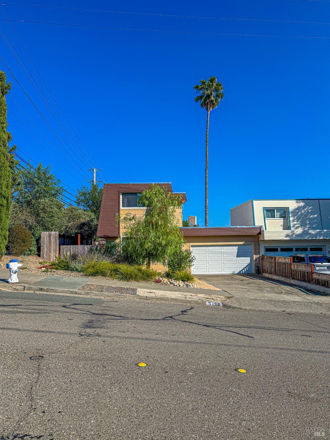 Santa Rosa, California, 95409, United States, 3 Bedrooms Bedrooms, ,2 BathroomsBathrooms,Residential,For Sale,1992423