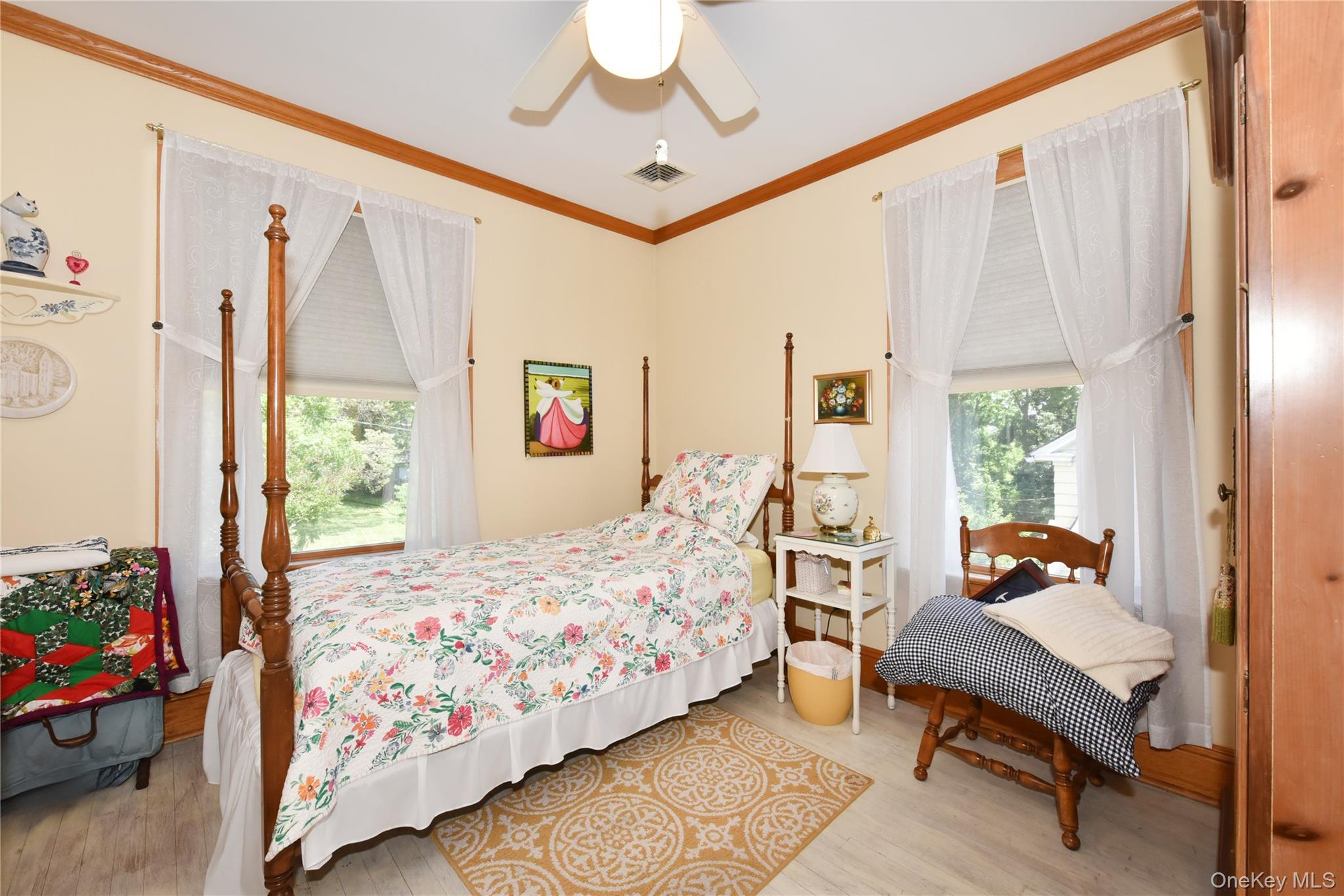  328 38th Road, Douglaston, NY, 11363 - 物件實景