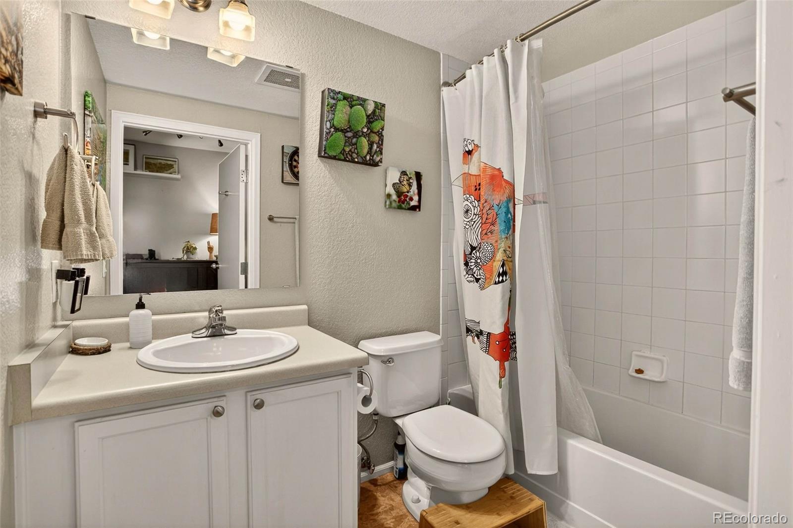 Denver, Colorado, 80218, United States, 2 Bedrooms Bedrooms, ,1 BathroomBathrooms,Residential,For Sale,1992053