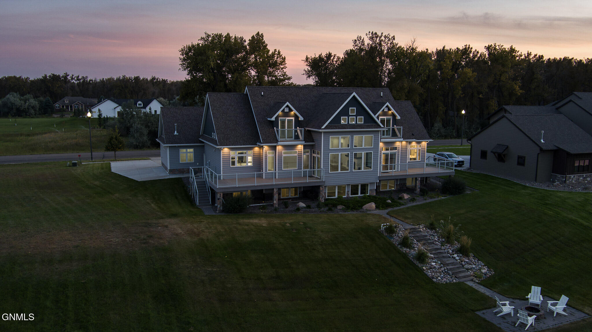 Bismarck, North Dakota, 58504, United States, 6 Bedrooms Bedrooms, ,4 BathroomsBathrooms,Residential,For Sale,1982102