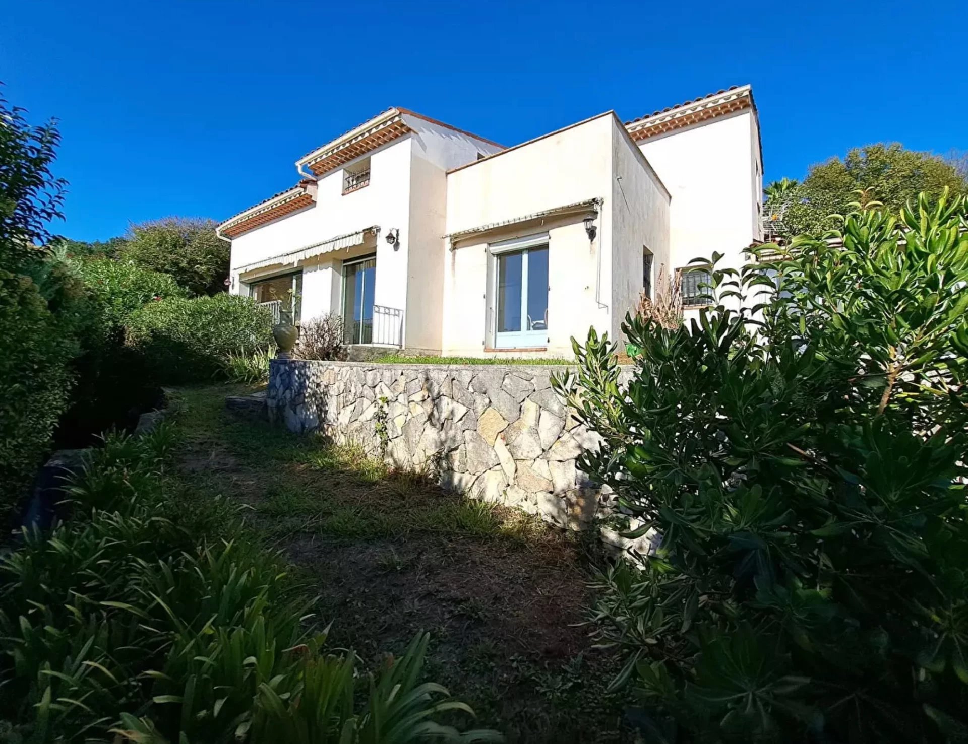 Saint-Paul-de-Vence, Provence-Alpes-Côte d’Azur, 06570, FR, 3 Bedrooms Bedrooms, ,Residential,For Sale,1807534