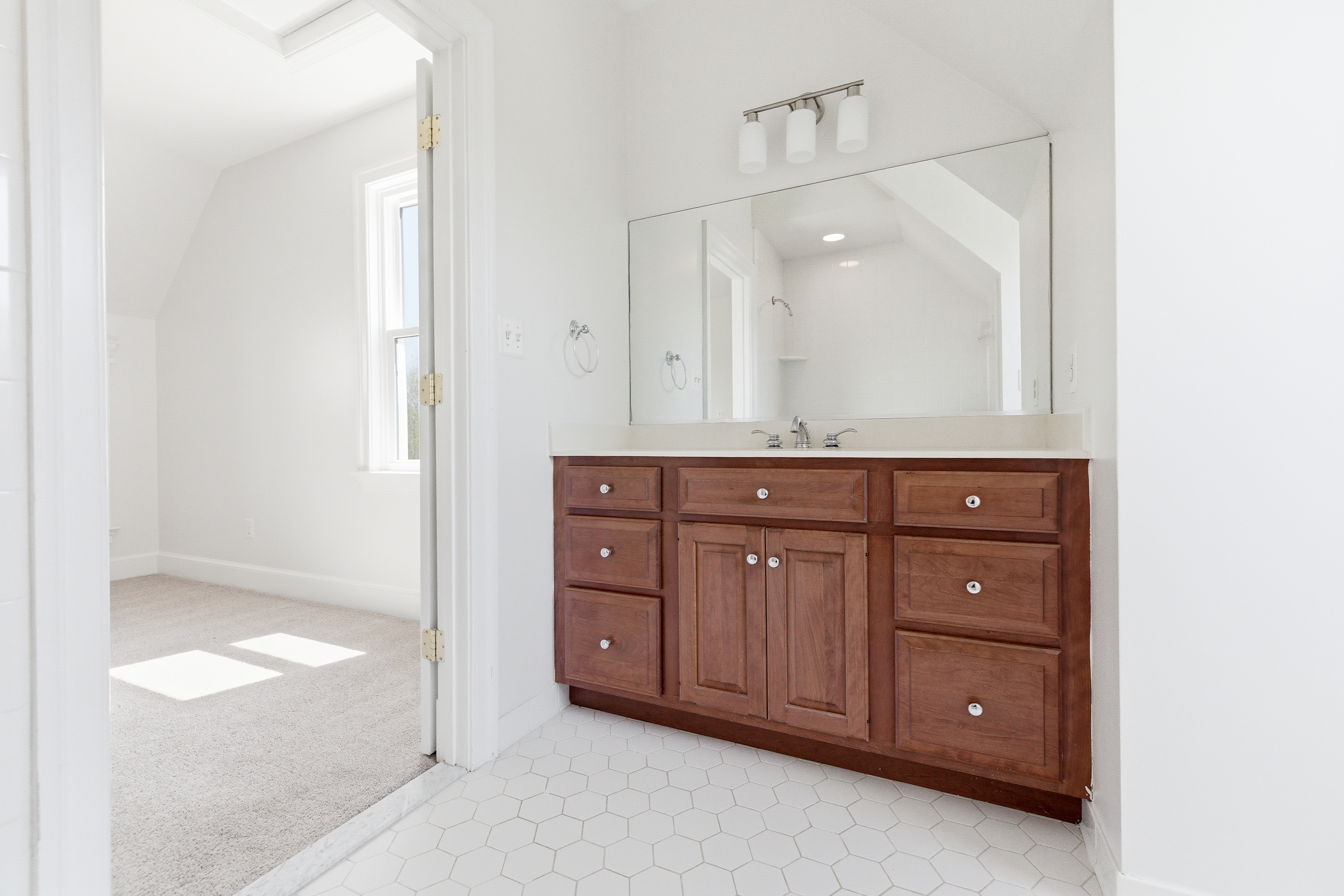  15018 Clover Hill Road, Waterford, VA 20197 - 物件實景