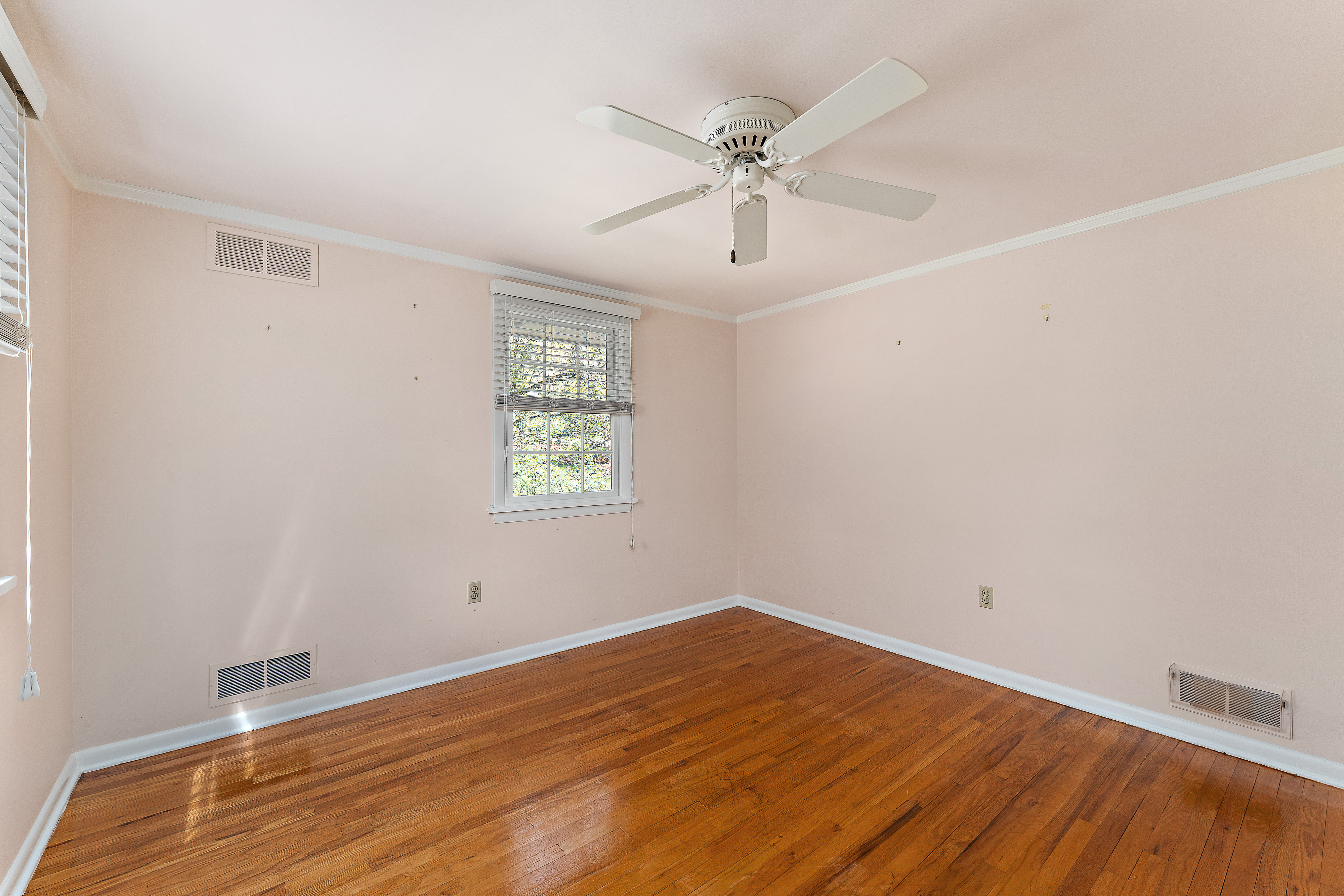  8290 Bramble Lane, Pittsburgh, PA 15237 - 物件實景