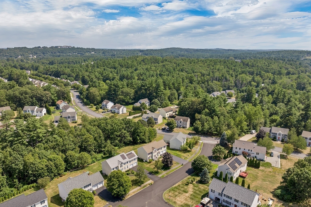 Nashua, New Hampshire, 03062, United States, 4 Bedrooms Bedrooms, ,4 BathroomsBathrooms,Residential,For Sale,1917285