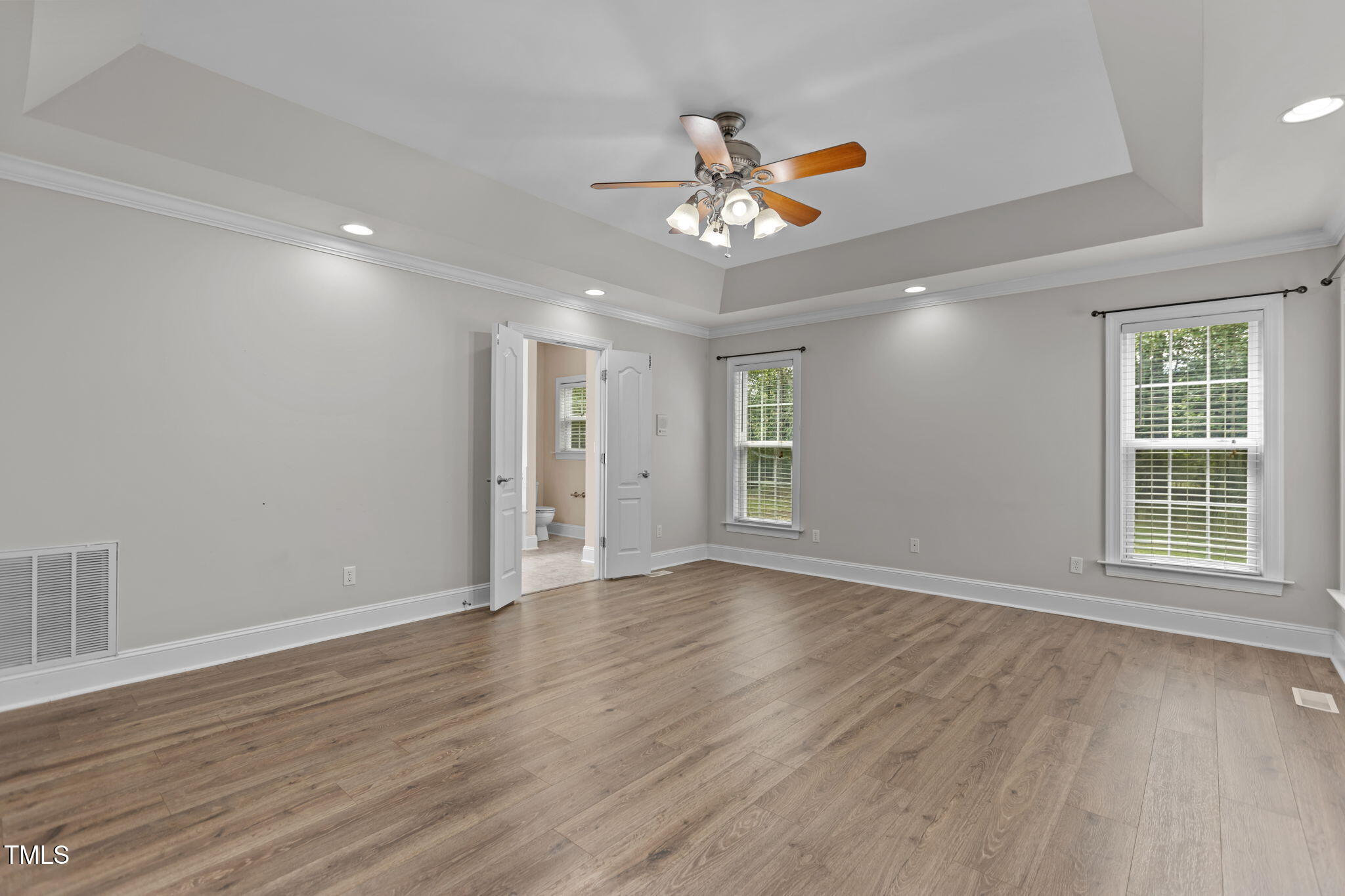 Smithfield, North Carolina, 27577, United States, 3 Bedrooms Bedrooms, ,4 BathroomsBathrooms,Residential,For Sale,1933670