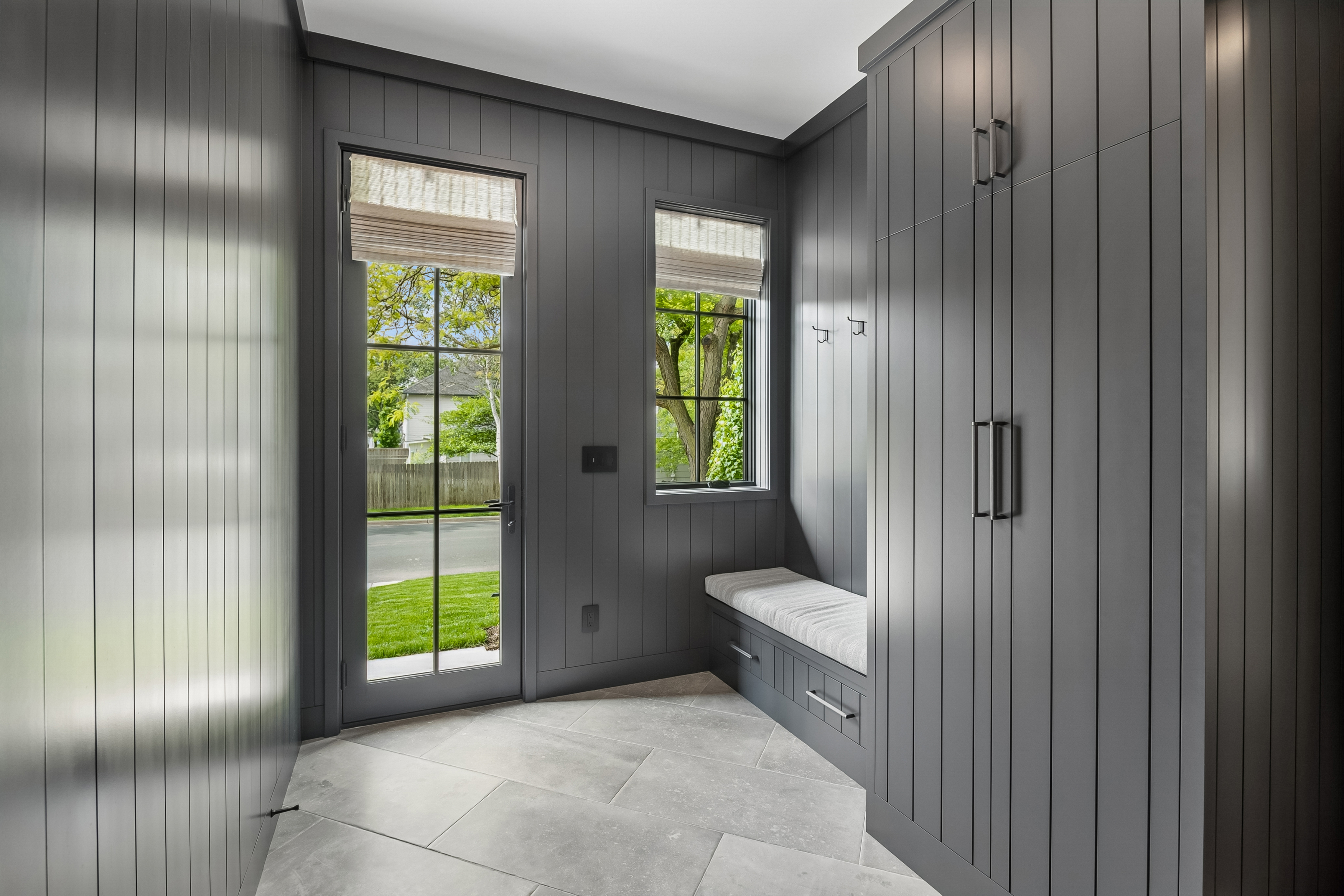  Timeless Luxury Meets Modern Design in Edina - 物件實景