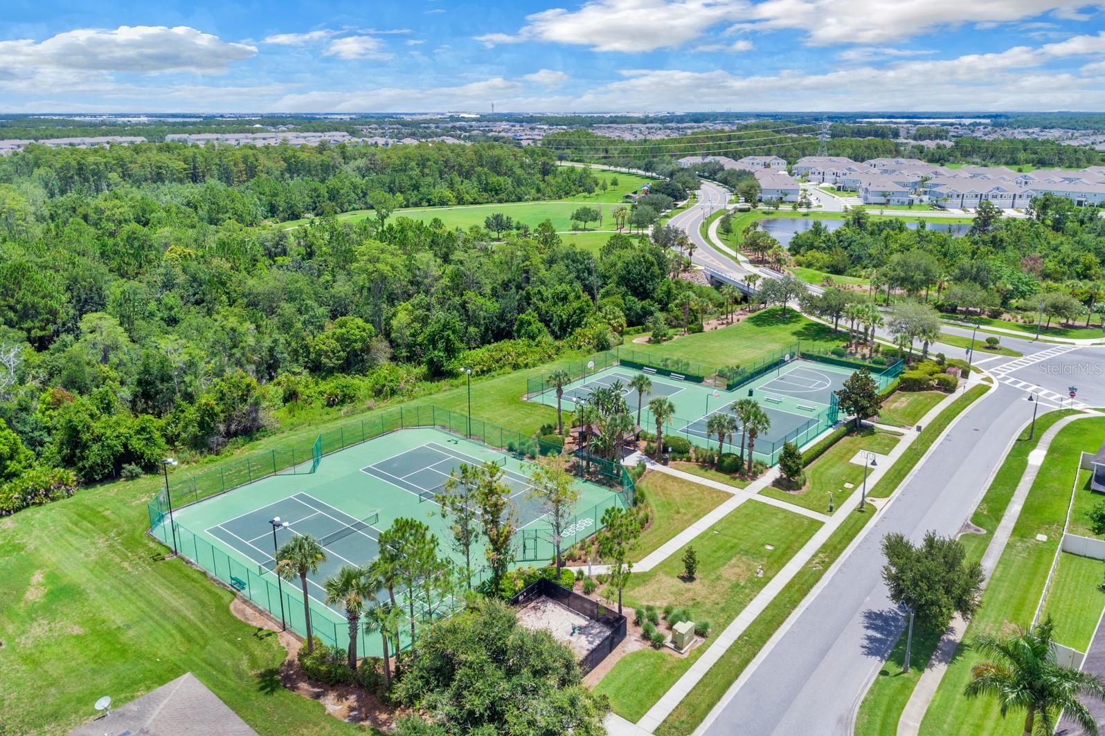 ORLANDO, Florida, 32824, United States, 4 Bedrooms Bedrooms, ,3 BathroomsBathrooms,Residential,For Sale,1879509