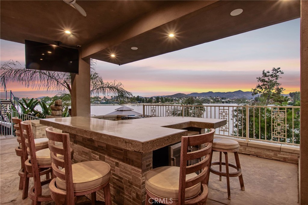 Canyon Lake, California, 92587, United States, 6 Bedrooms Bedrooms, ,5 BathroomsBathrooms,Residential,For Sale,1872277