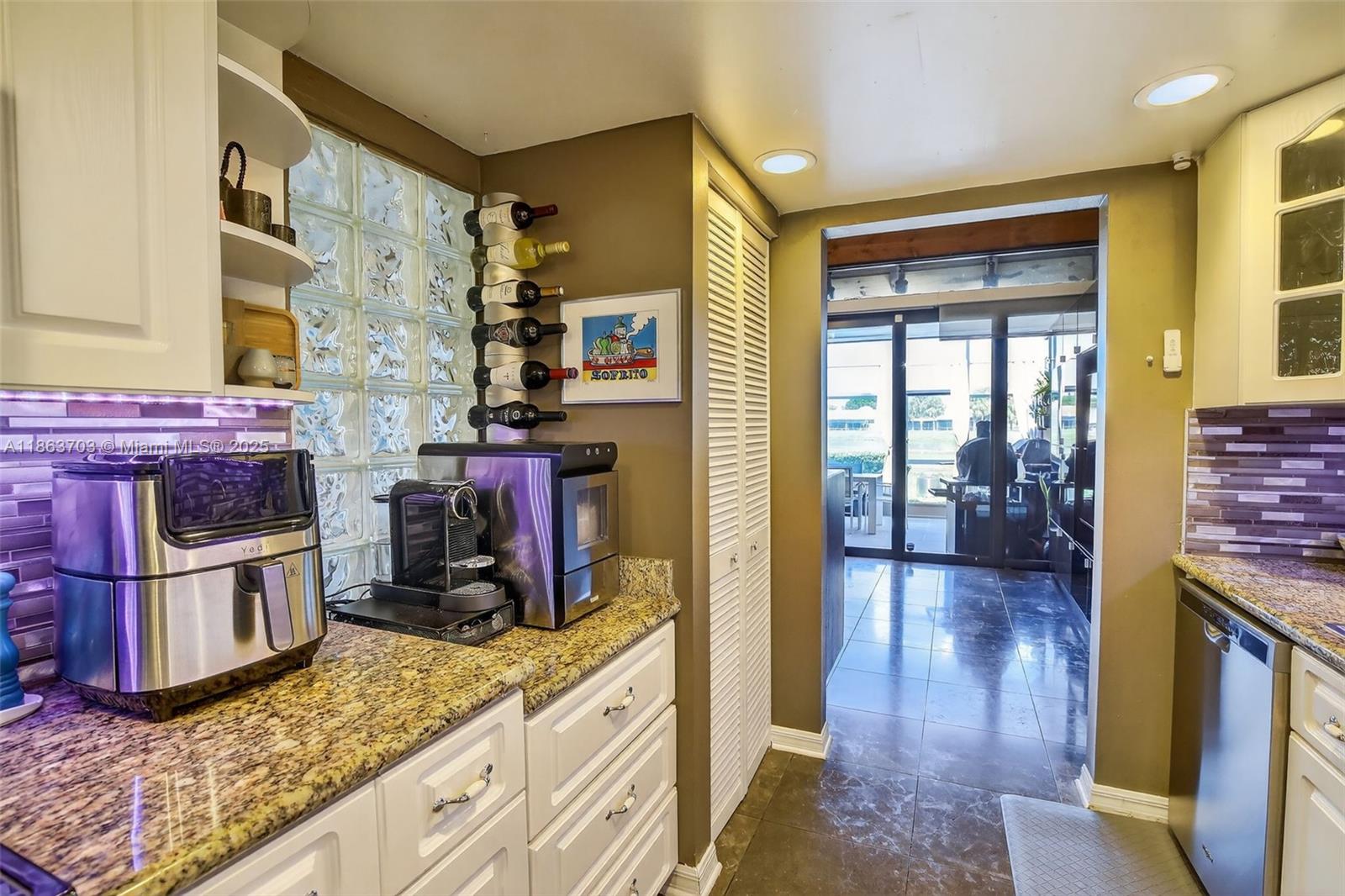Pembroke Pines, Florida, 33026, United States, 3 Bedrooms Bedrooms, ,3 BathroomsBathrooms,Residential,For Sale,1927070