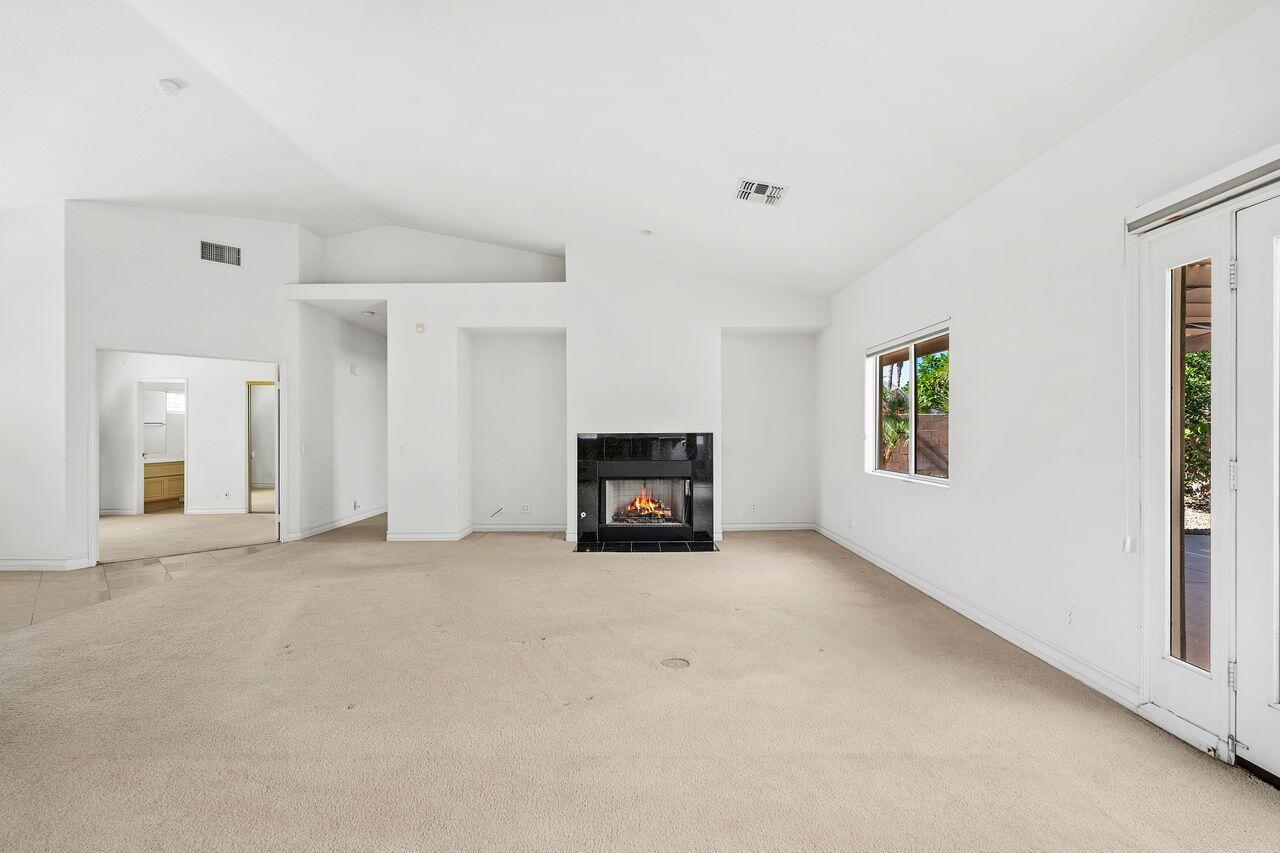 Indio, California, 92201, United States, 3 Bedrooms Bedrooms, ,3 BathroomsBathrooms,Residential,For Sale,1955599