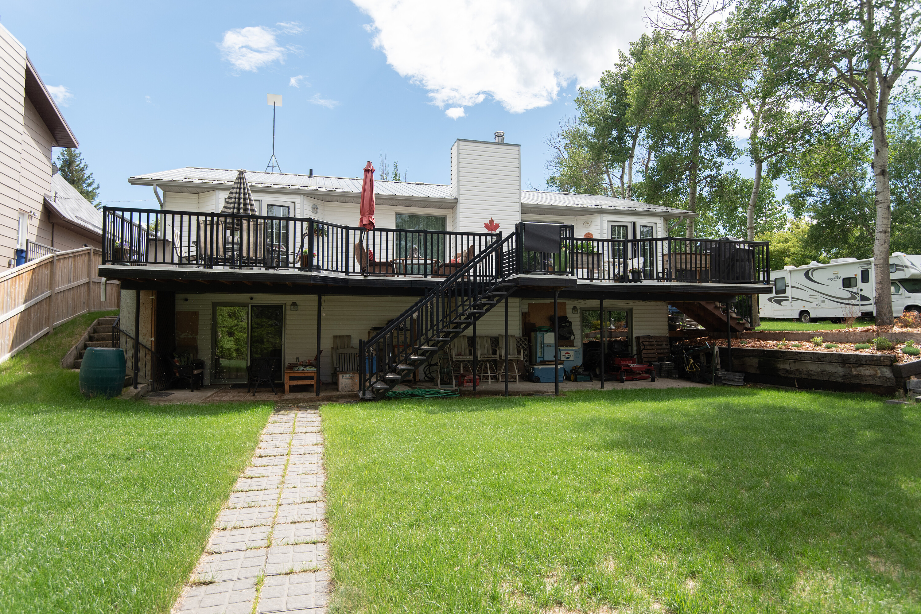  Rural Lacombe County, North - 物件實景