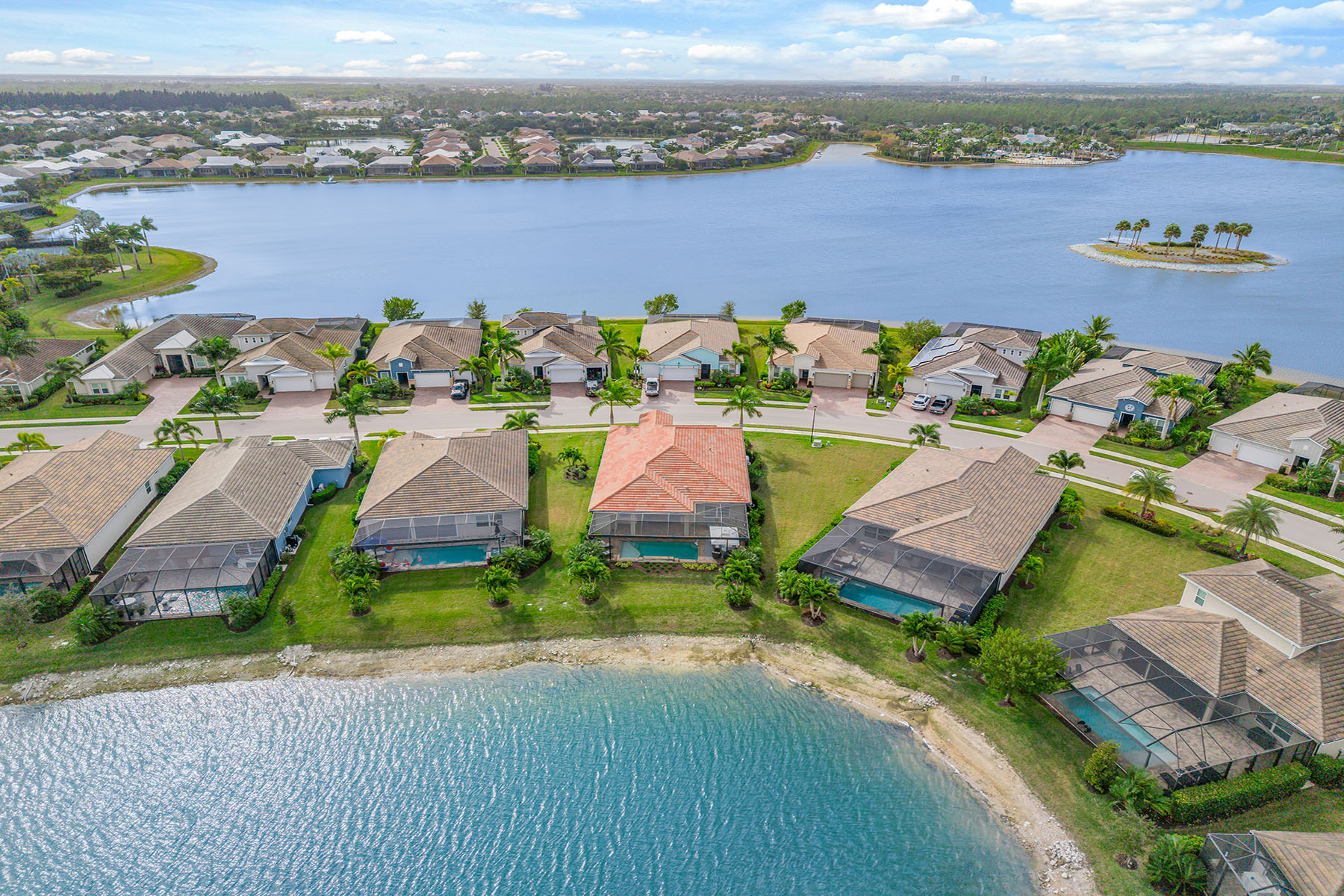  NAPLES RESERVE - SUTTON CAY - 物件實景