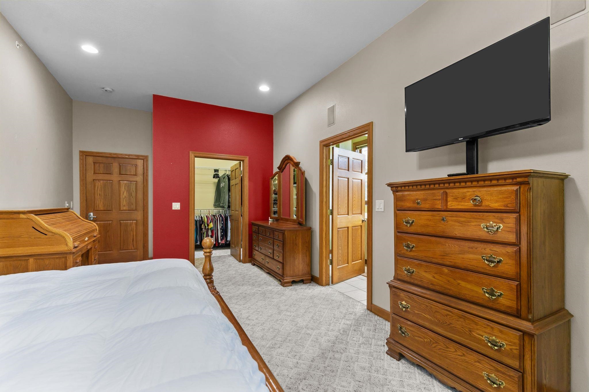 Berlin, Wisconsin, 54923, United States, 5 Bedrooms Bedrooms, ,4 BathroomsBathrooms,Residential,For Sale,1974961