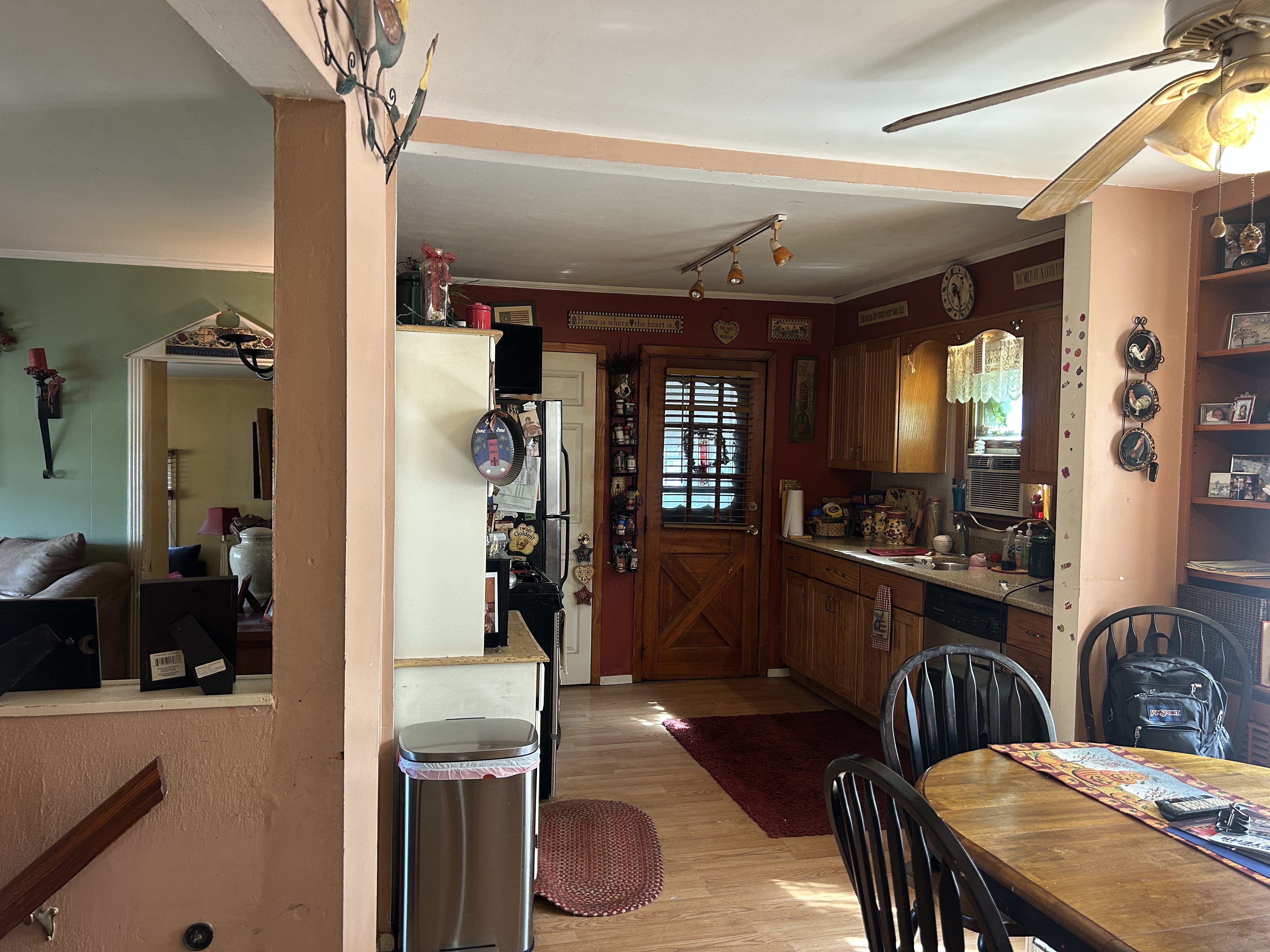 Copiague, New York, 11726, United States, 4 Bedrooms Bedrooms, ,2 BathroomsBathrooms,Residential,For Sale,1957833