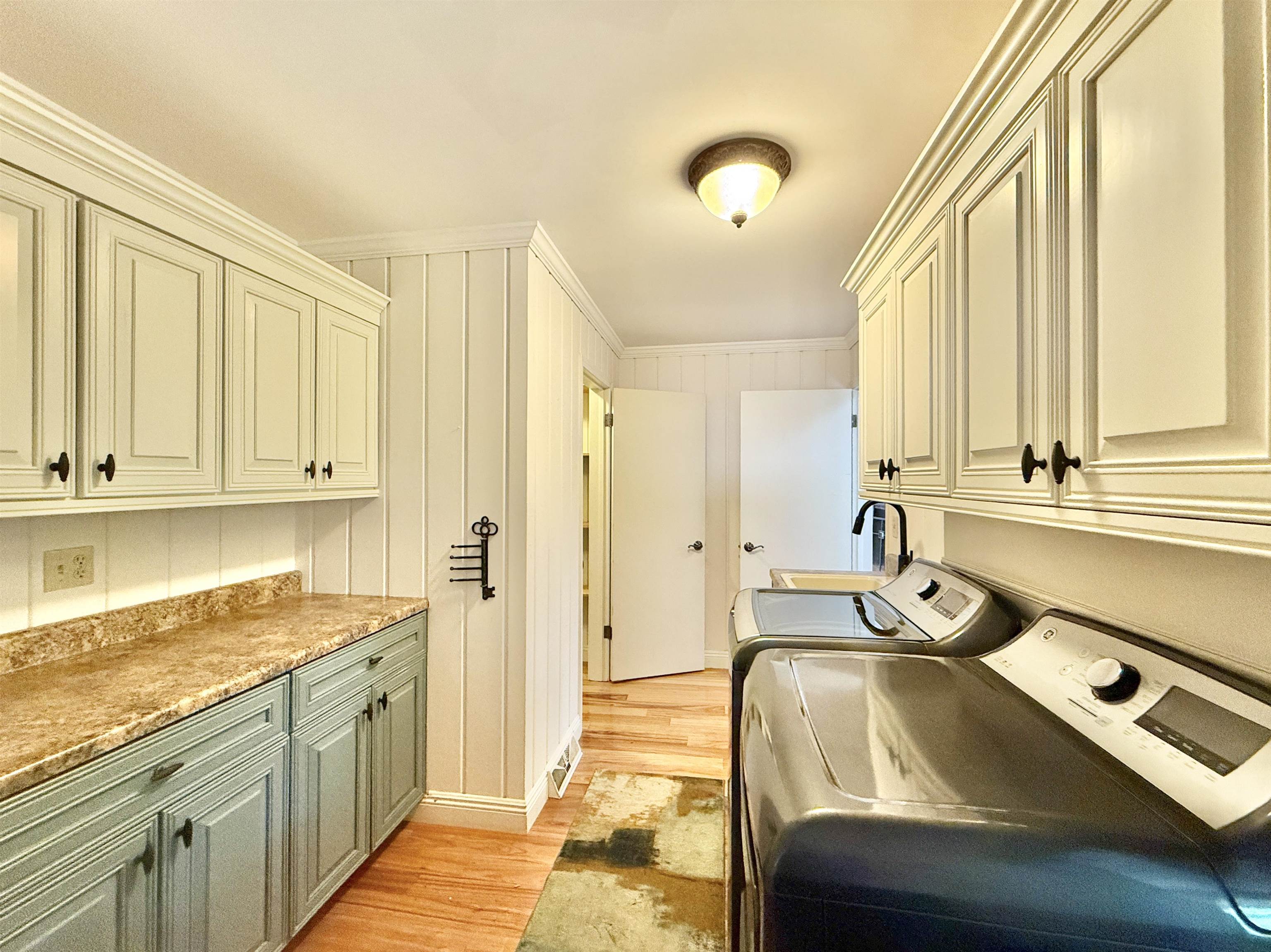 Beloit, Wisconsin, 53511, United States, 4 Bedrooms Bedrooms, ,3 BathroomsBathrooms,Residential,For Sale,1908043