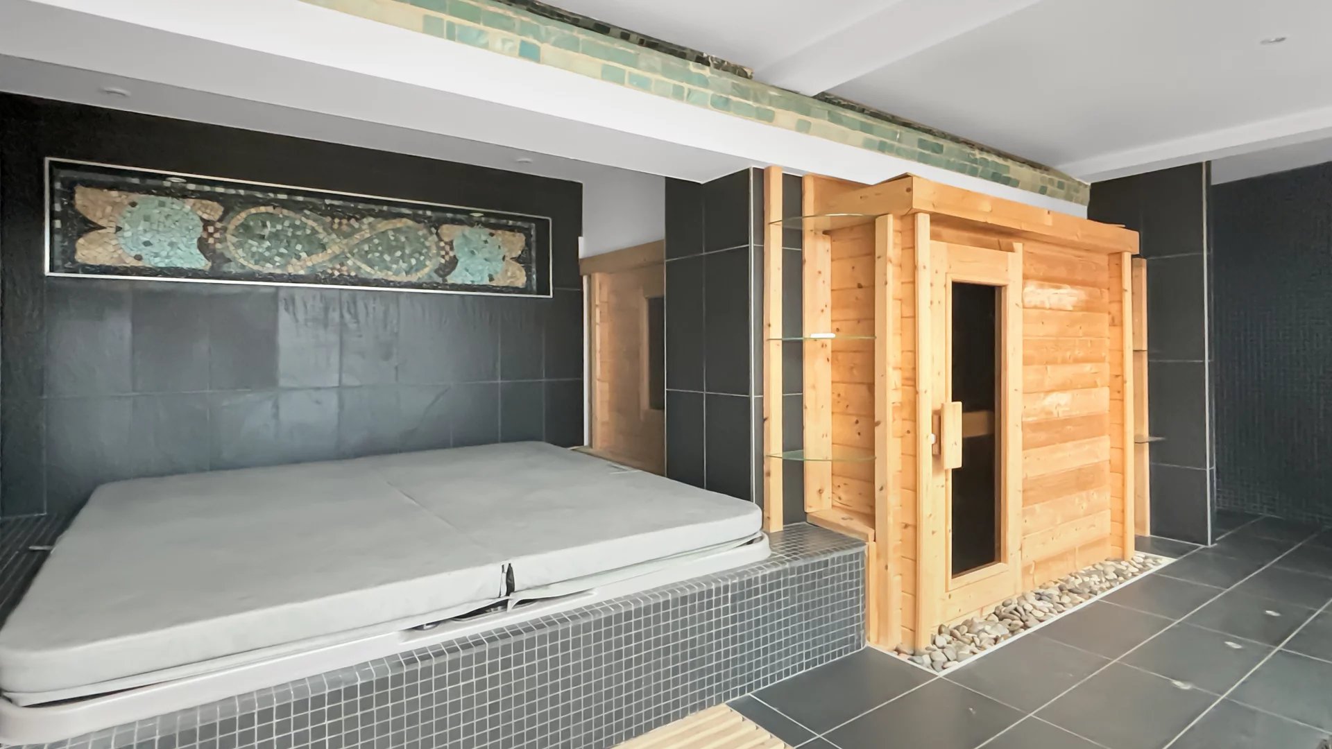 Maisons-Laffitte, Île-de-France, 78600, FR, 8 Bedrooms Bedrooms, ,7 BathroomsBathrooms,Residential,For Sale,1562144