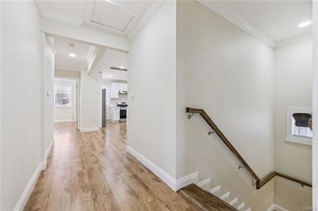 Los Angeles, California, 90016, United States, ,Residential,For Sale,1895088