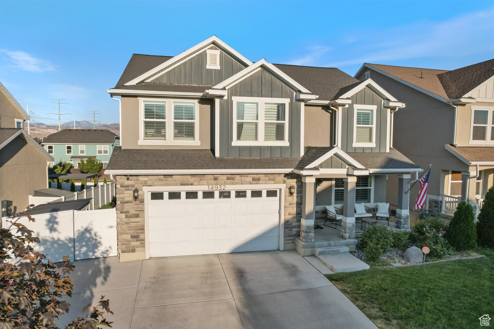 Bluffdale, Utah, 84065, United States, 4 Bedrooms Bedrooms, ,4 BathroomsBathrooms,Residential,For Sale,1910817