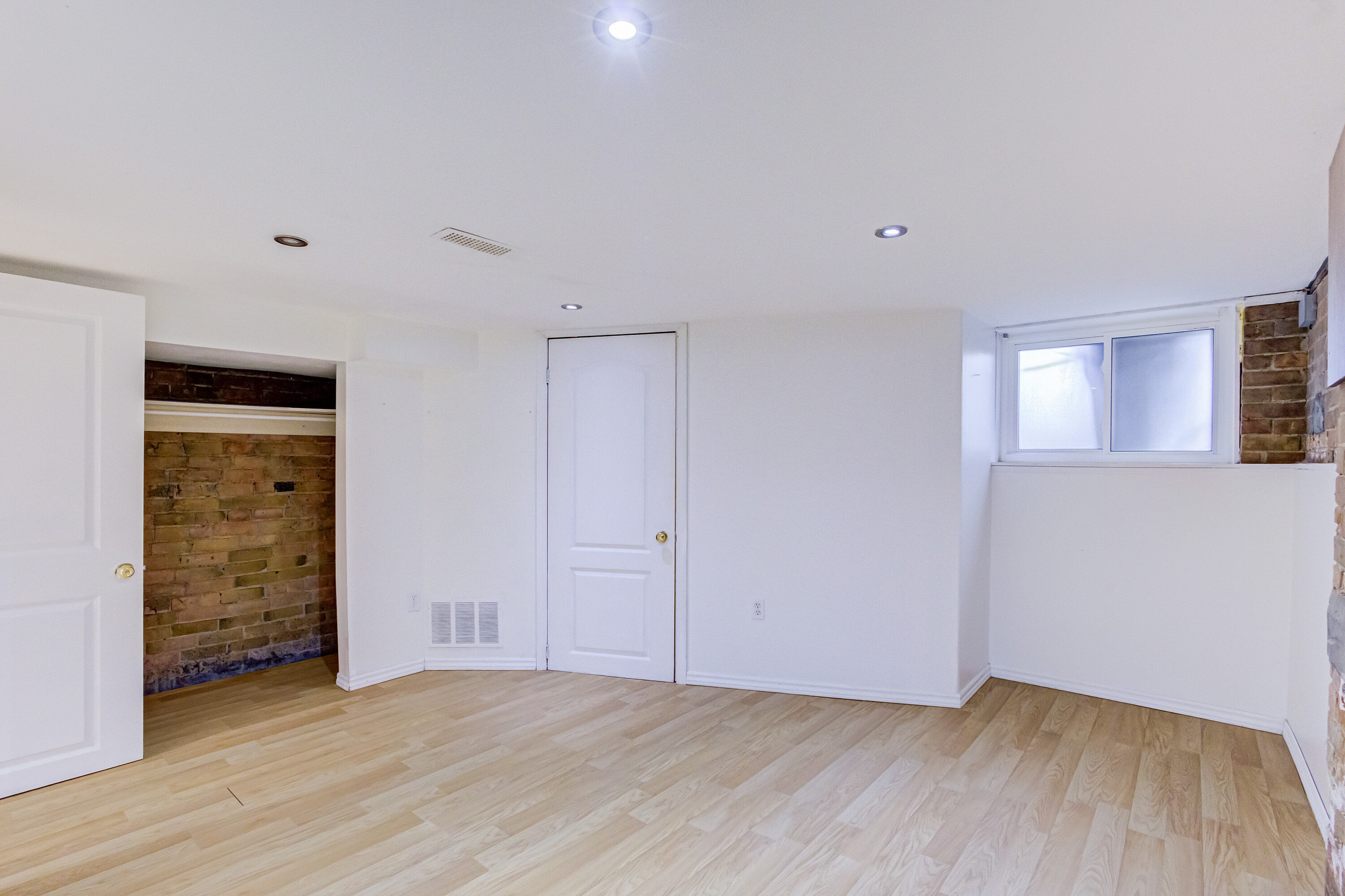  Semi-detached Home - 物件實景