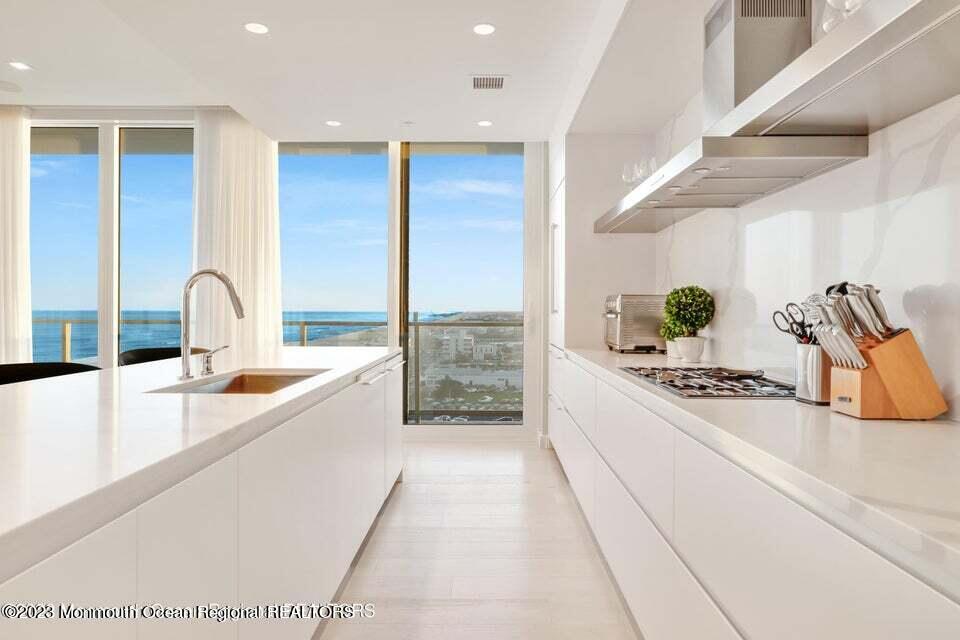 Asbury Park, New Jersey, 07712, United States, 3 Bedrooms Bedrooms, ,3 BathroomsBathrooms,Residential,For Sale,2003332