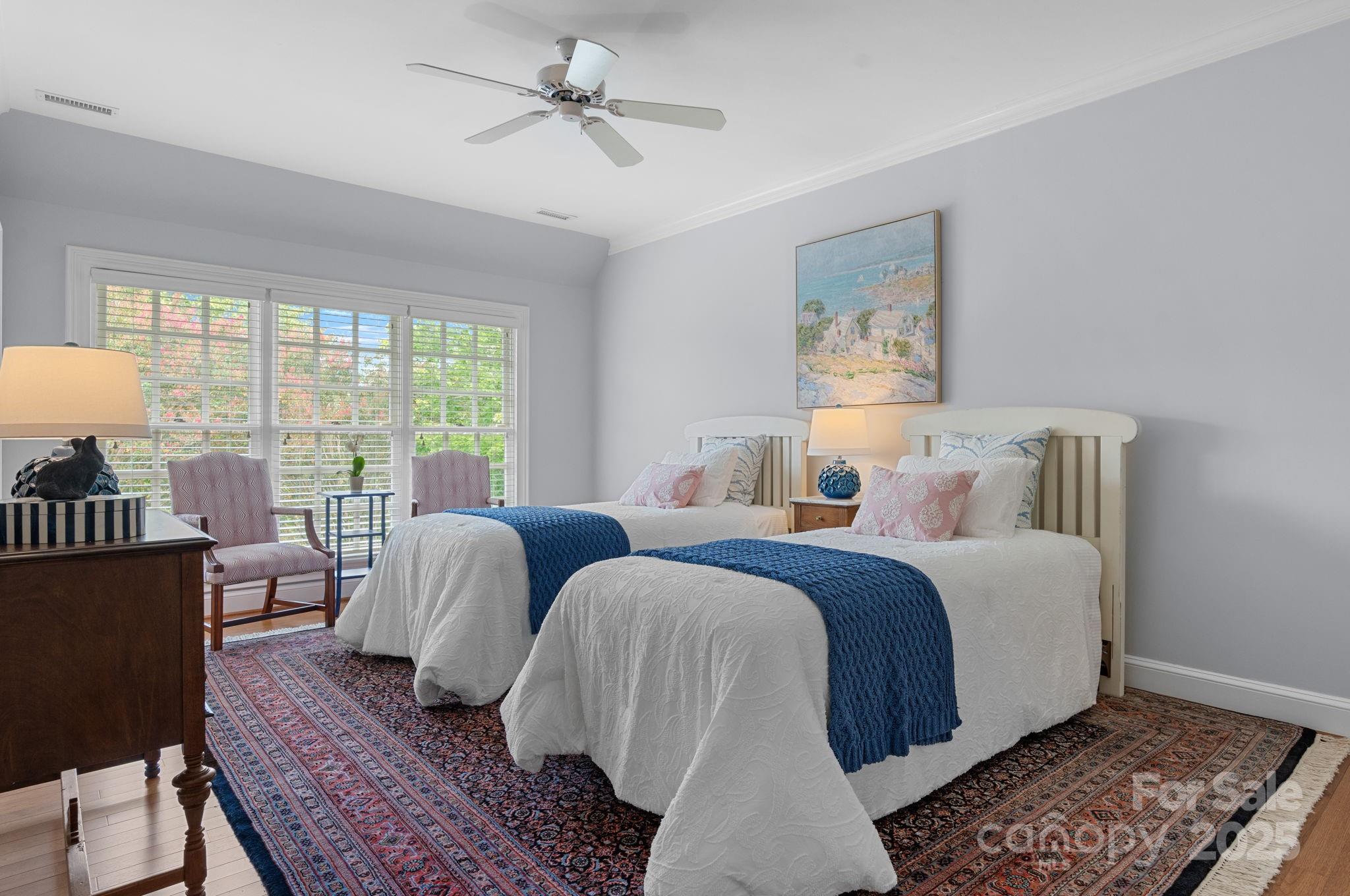 Hickory, North Carolina, 28601, United States, 4 Bedrooms Bedrooms, ,5 BathroomsBathrooms,Residential,For Sale,1942253