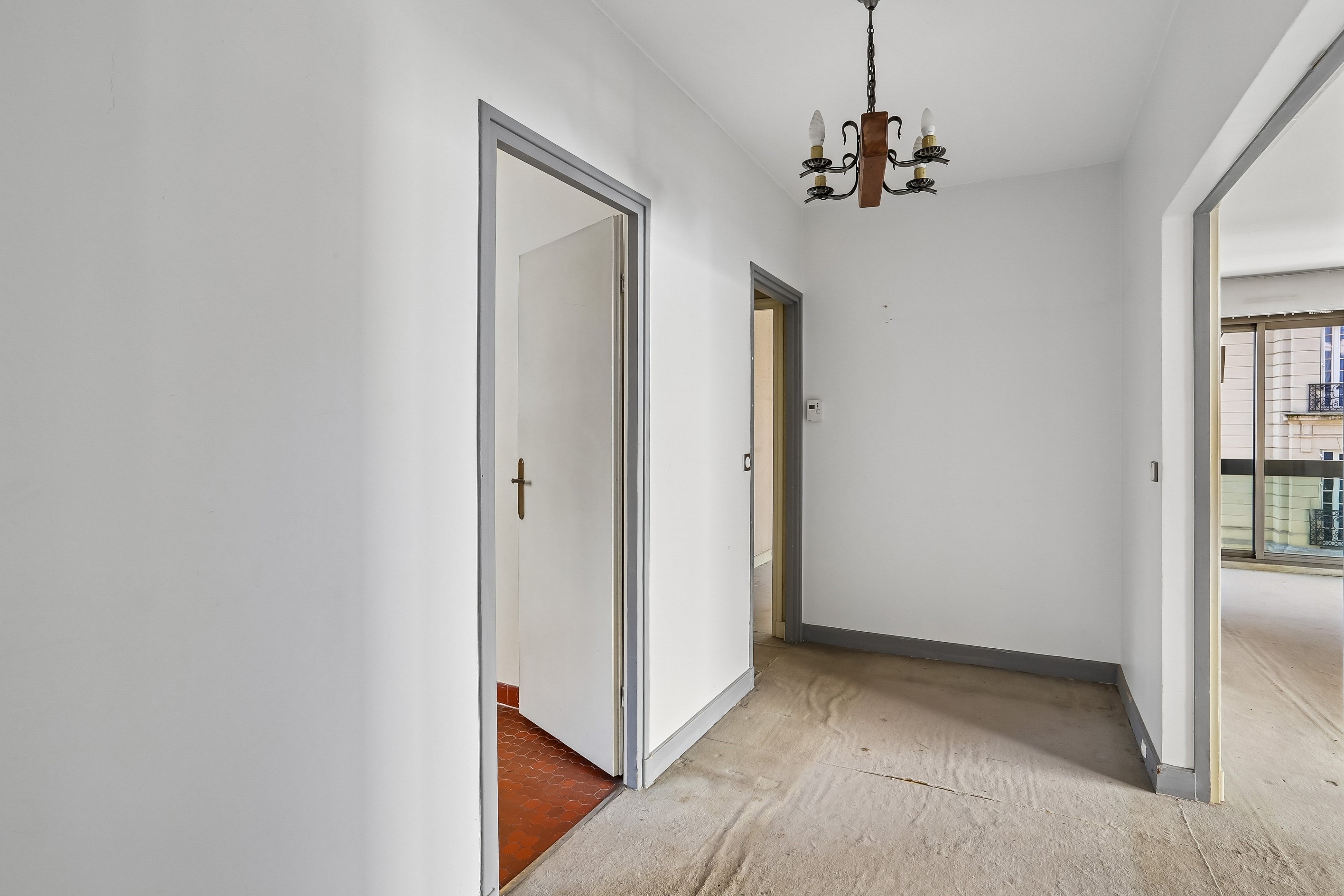  Family apartment with balcony to renovate - Saussure / Tocqueville - 物件實景