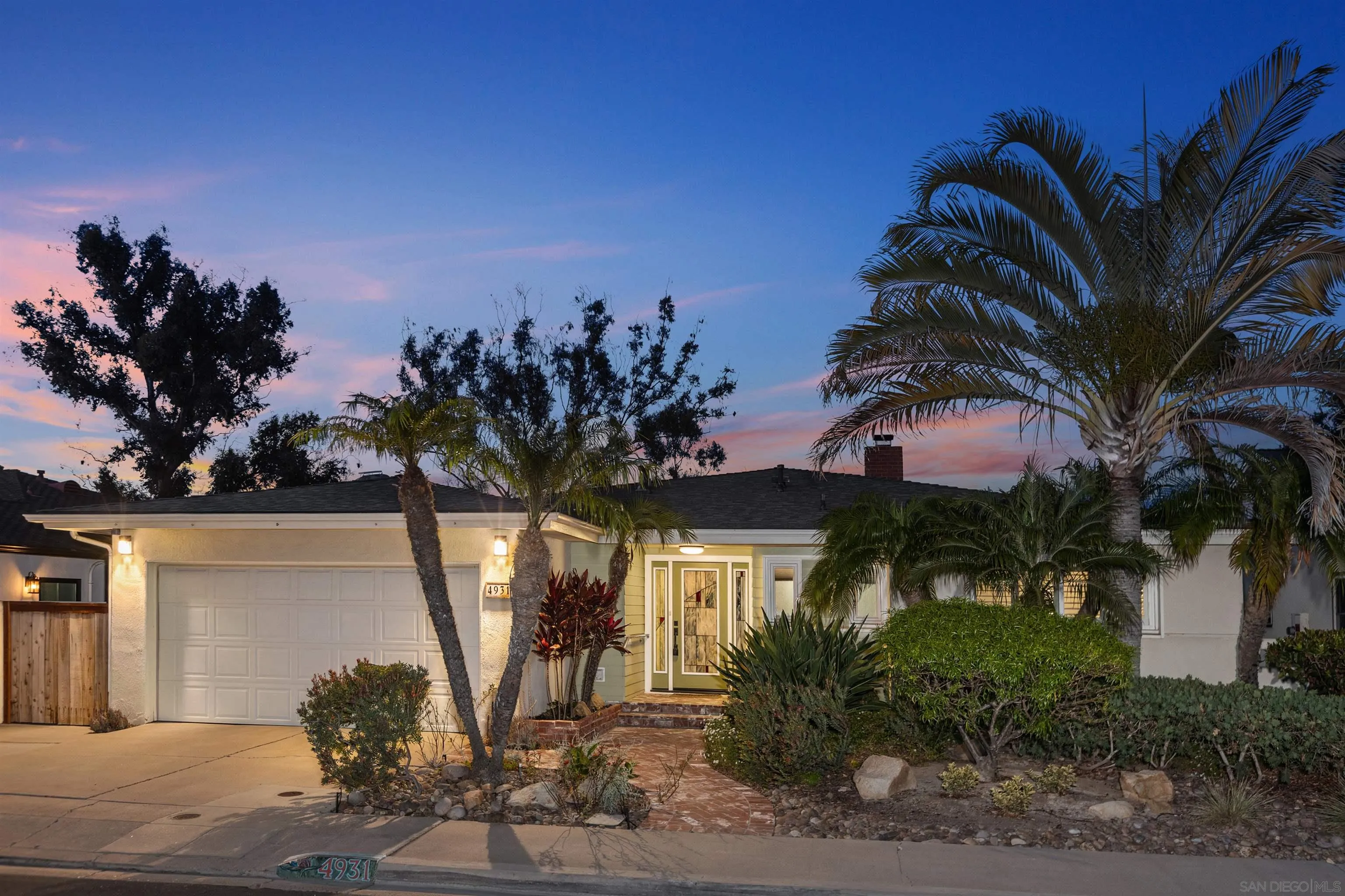 San Diego, California, 92115, United States, 3 Bedrooms Bedrooms, ,2 BathroomsBathrooms,Residential,For Sale,1960954