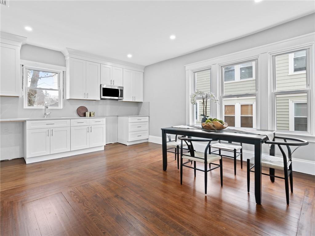 Providence, Rhode Island, 02908, United States, 4 Bedrooms Bedrooms, ,2 BathroomsBathrooms,Residential,For Sale,2007519