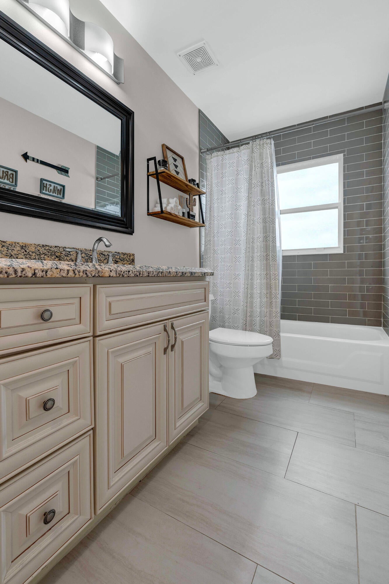 Boca Raton, Florida, 33433, United States, 3 Bedrooms Bedrooms, ,2 BathroomsBathrooms,Residential,For Sale,2048955