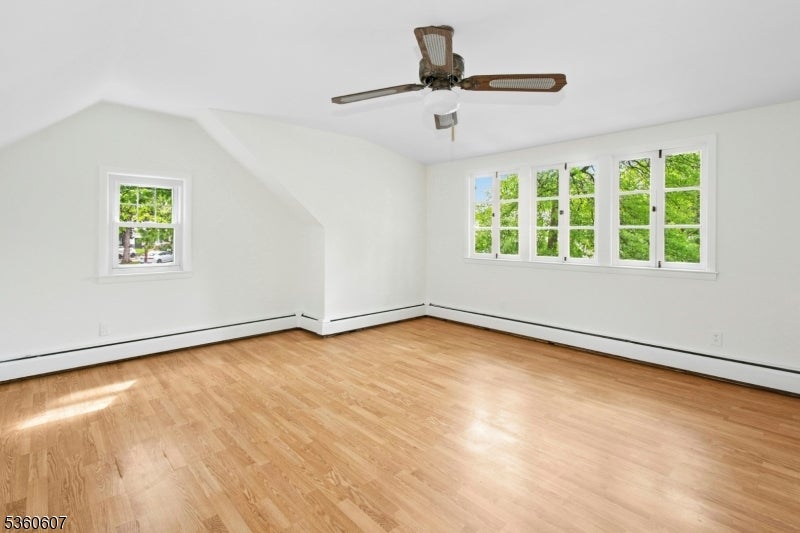 Garwood Boro, New Jersey, 07027, United States, 5 Bedrooms Bedrooms, ,4 BathroomsBathrooms,Residential,For Sale,1835599
